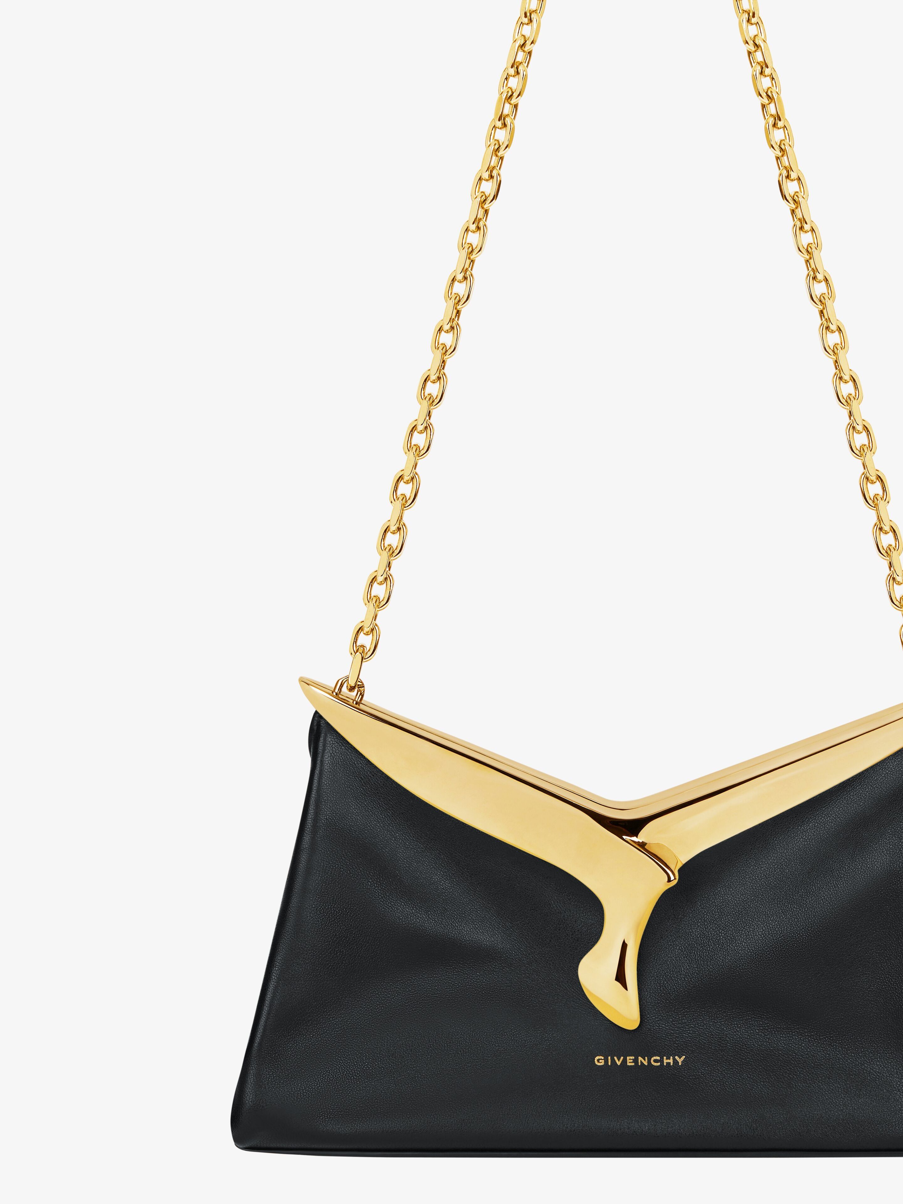 Givenchy o1w1db10825 Size: OS / Cut Out Sculpture Chain Bag in Black Size ONE SIZE - 6 Thumbnail
