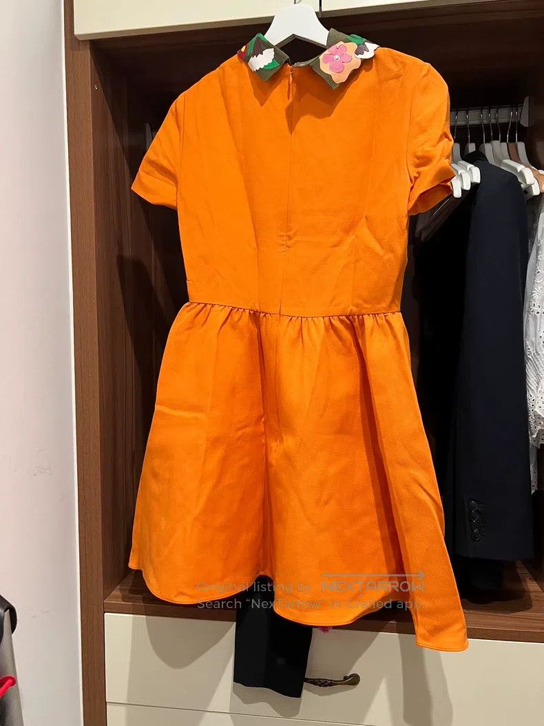 Valentino Valentino dress Size M / US 6-8 / IT 42-44 - 2 Thumbnail