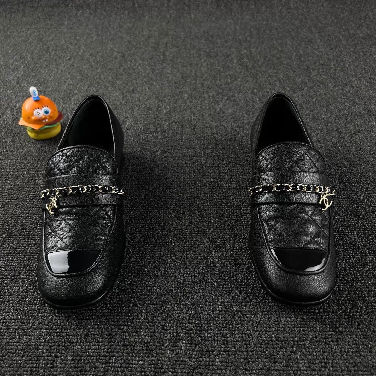 Chanel Chanel Pendant Loafer EUR 35 Quilted Chain CC Size US 4.5 / IT 34.5 - 2 Thumbnail
