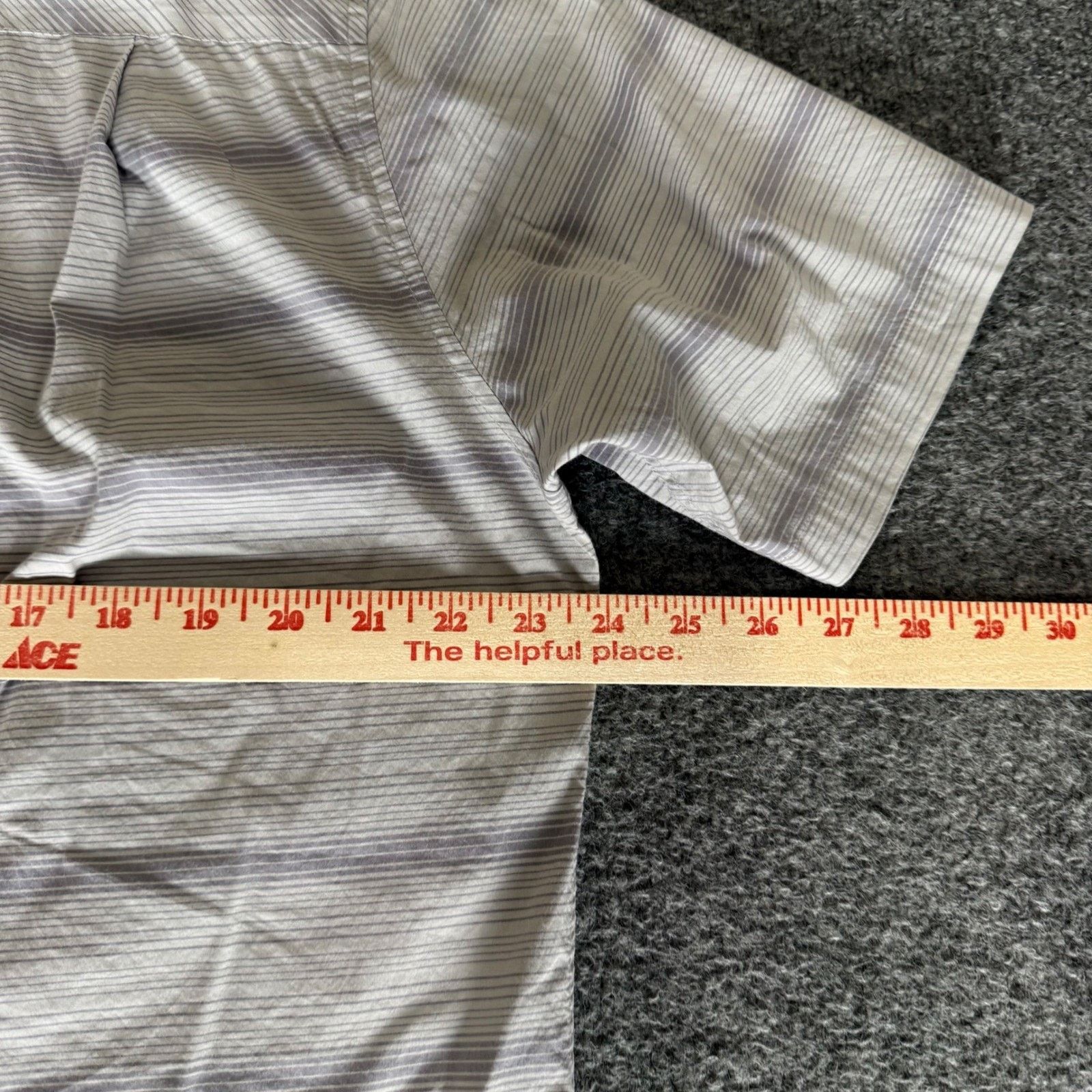 Other TravisMathew Mens XL Short Sleeve Button Up Shirt Striped Size US XL / EU 56 / 4 - 6 Thumbnail