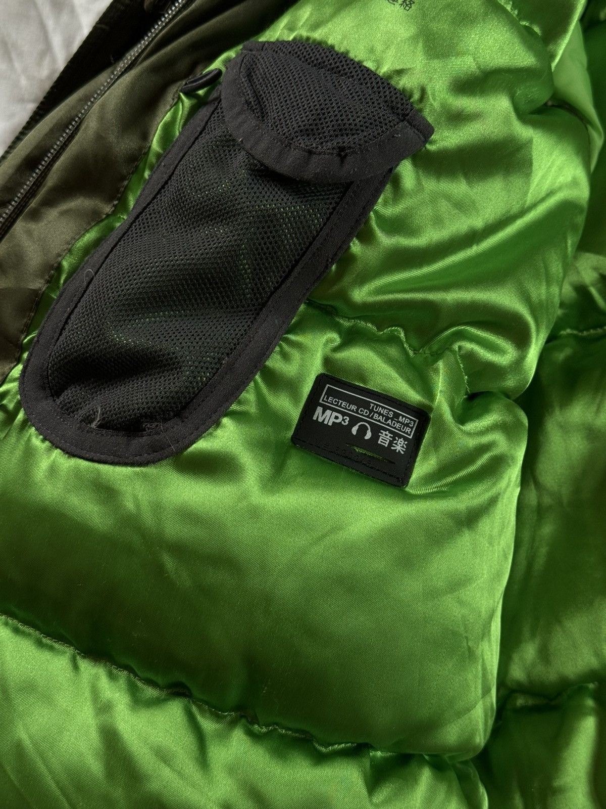 Nike Nike vintage hooded zip down bomber jacket 203101 techwear Size XL / US 12-14 / IT 48-50 - 12 Thumbnail