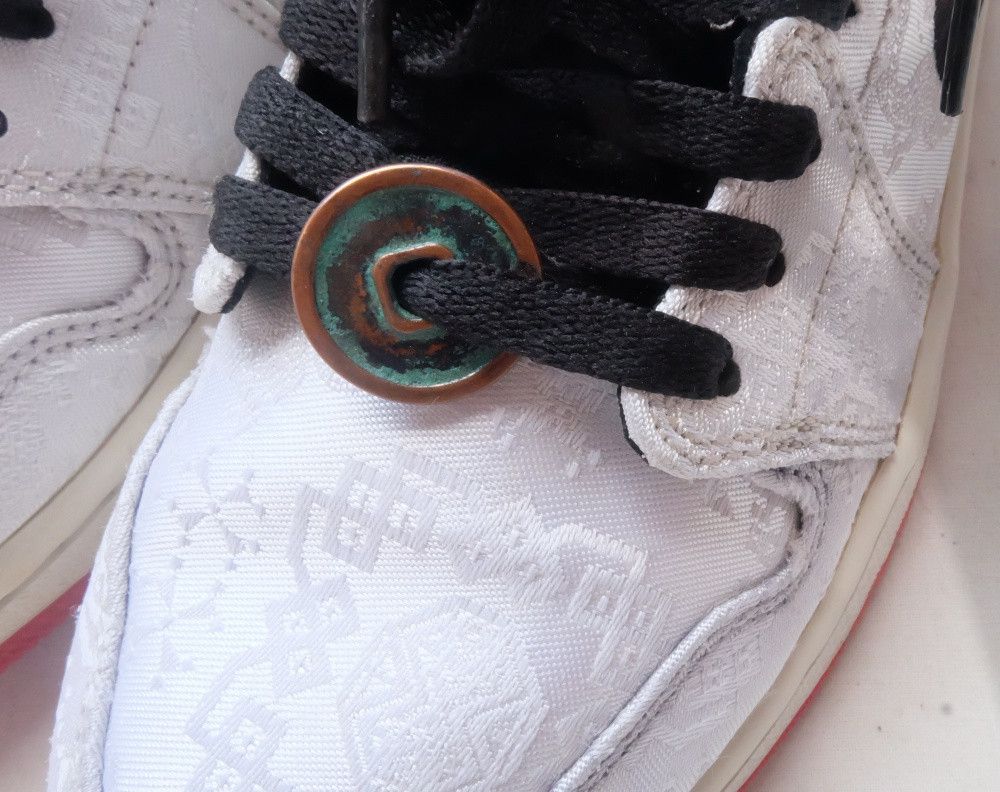CLOT × Jordan Brand Nike Air Jordan 1 Mid x CLOT SE “Fearless” Edison Chen Size US 8 / EU 41 - 2 Thumbnail