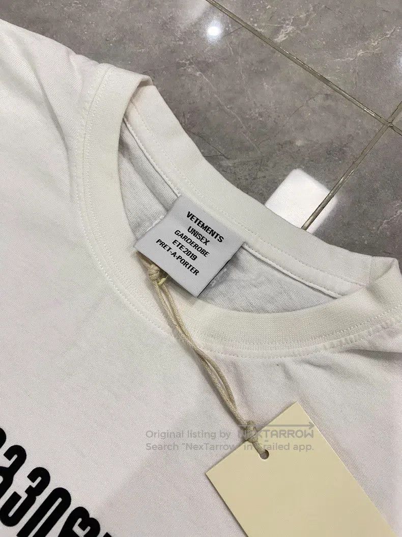Other Vetements Men's Short Sleeve T-Shirt with Slogan Sanskrit Size US S / EU 44-46 / 1 - 3 Thumbnail