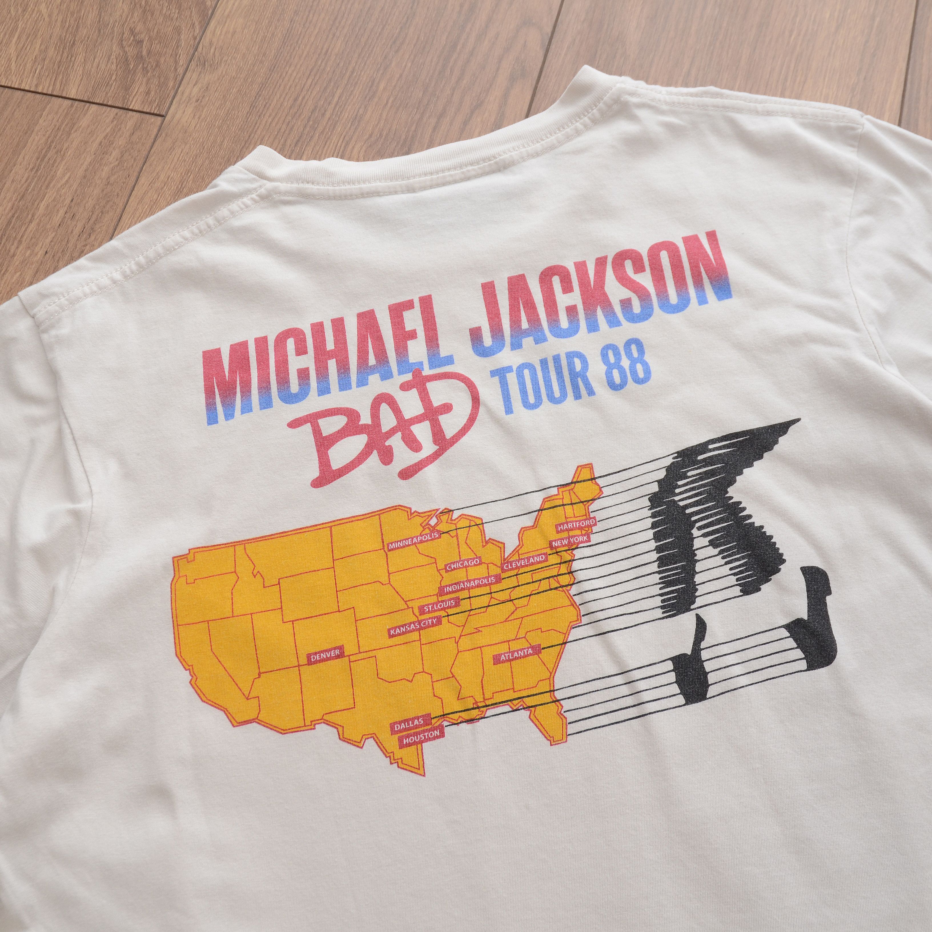 Band Tees Michael Jackson 1988 Bad Tour T-Shirt M Double Sided Unisex Size US M / EU 48-50 / 2 - 6 Thumbnail