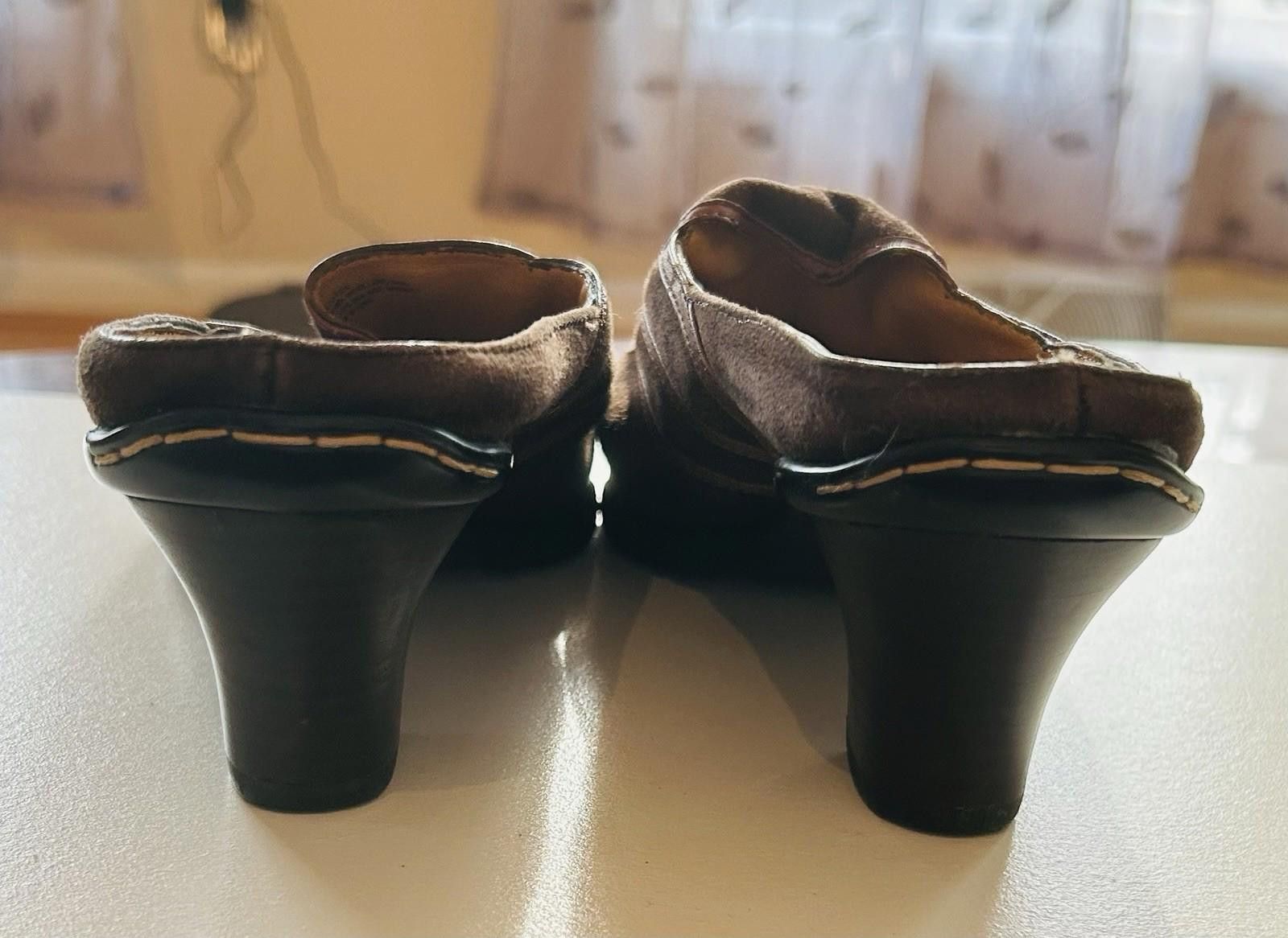 Soffe Sofft Brown Leather Suede Shoes Clogs Mules Heels Clogs Size US 7 / IT 37 - 6 Thumbnail