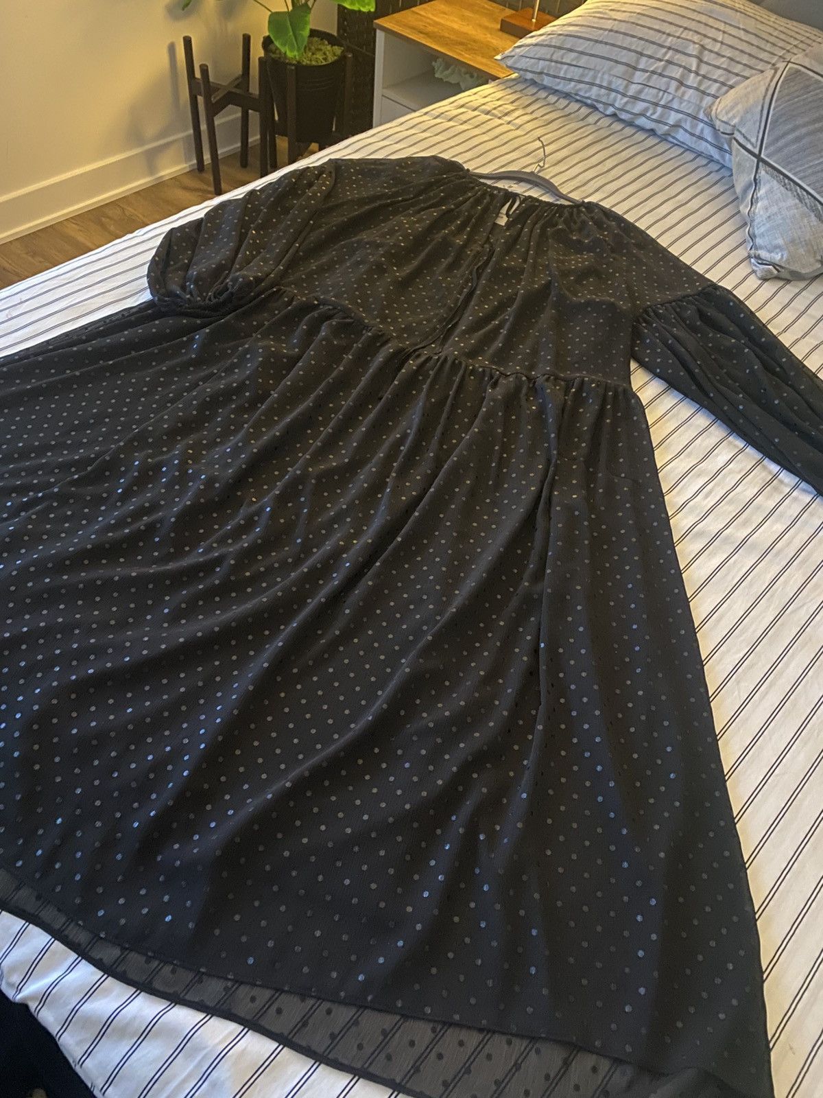 H&M H&M LONG BLACK POLKA DOT SHIMMERING PATTERN CHIFFON DRESS Size XL / US 12-14 / IT 48-50 - 8 Thumbnail