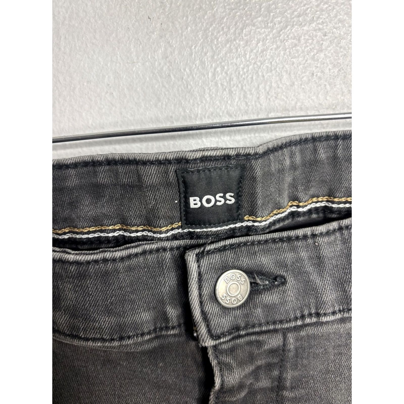Hugo Boss HUGO BOSS Jeans Mens 34x30 Black Wash Slim Tapered Denim Casual Pants Boss Size US 34 / EU 50 - 6 Thumbnail