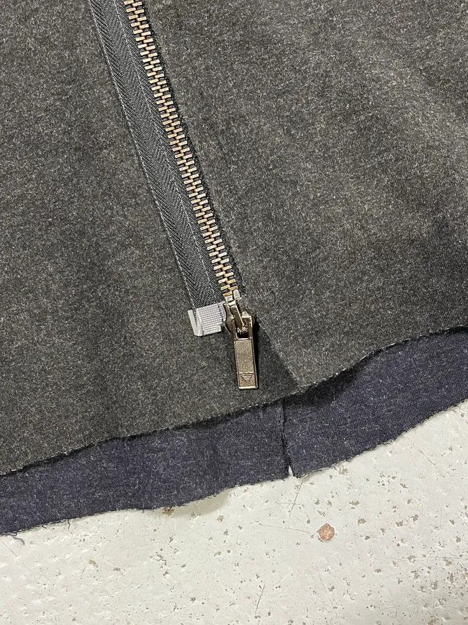 Emporio Armani 2000s Emporio Armani Grey Wool Hodded Vest Jacket Size US S / EU 44-46 / 1 - 9 Thumbnail