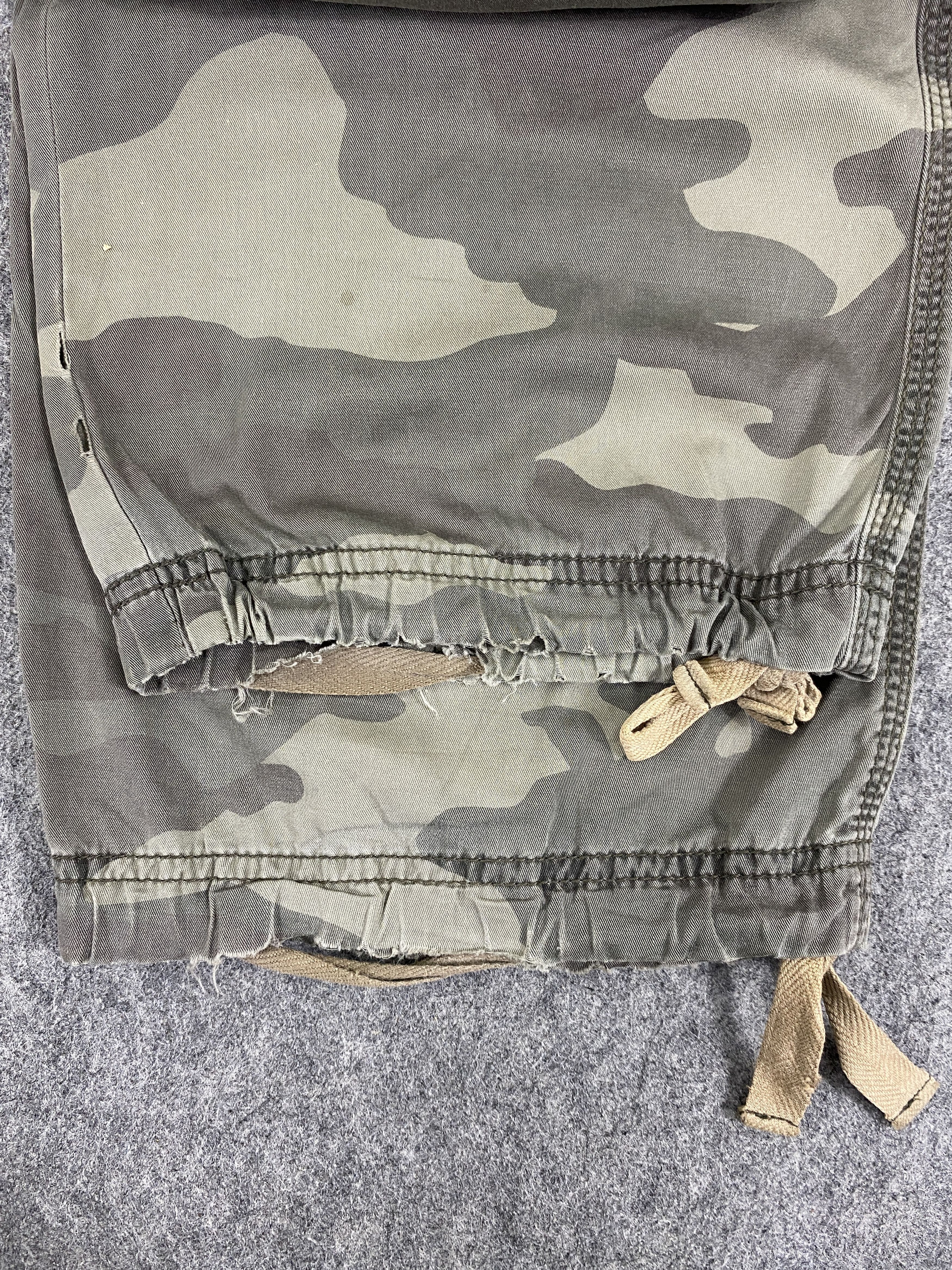 Japanese Brand Vintage Camo Japanese Brand Cargo Pants -CP215 Size US 36 / EU 52 - 10 Thumbnail