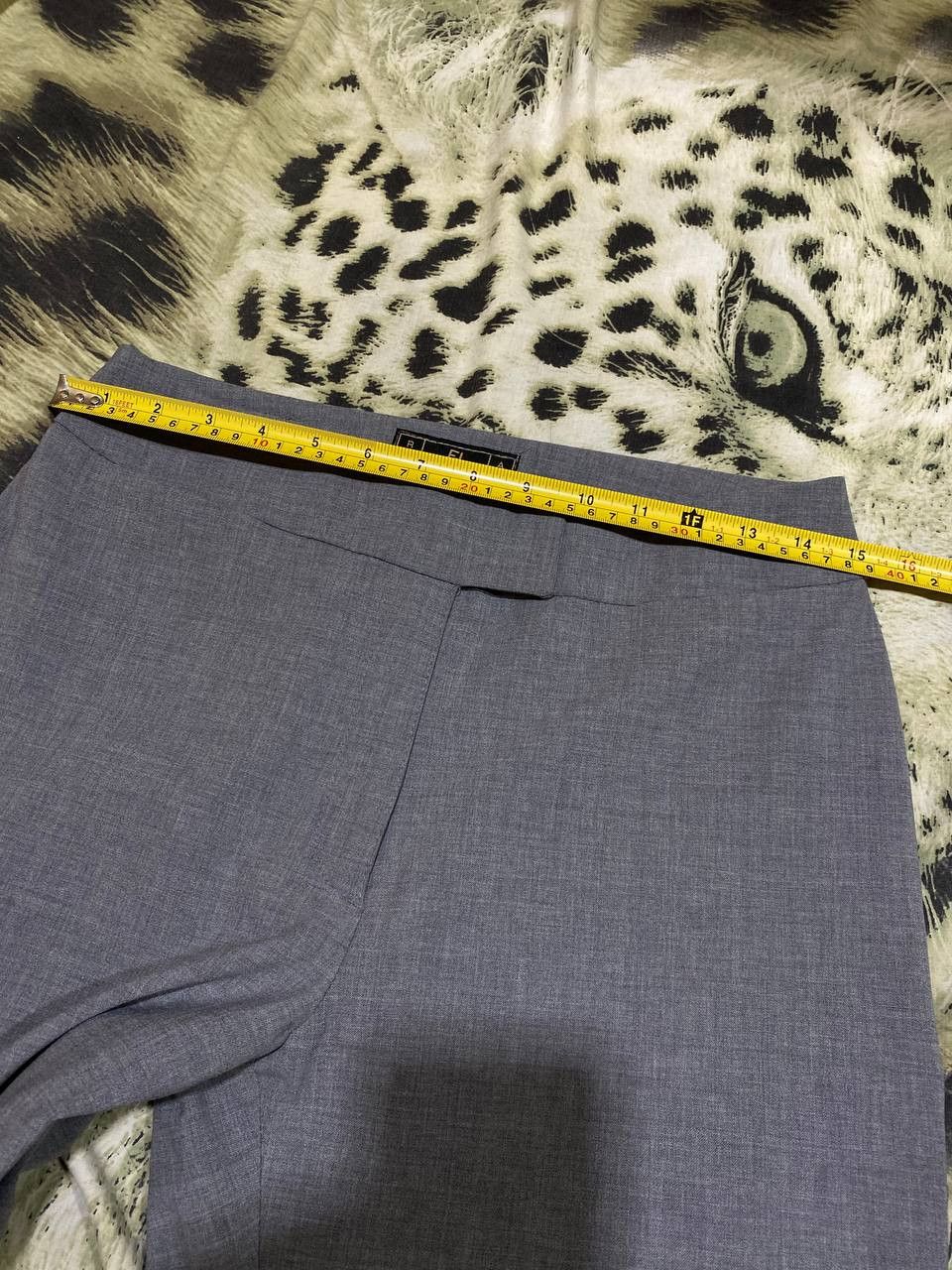 Fendi Luxury Fendi Classic Fit Casual Pants Size 29 Size US 29 - 11 Thumbnail