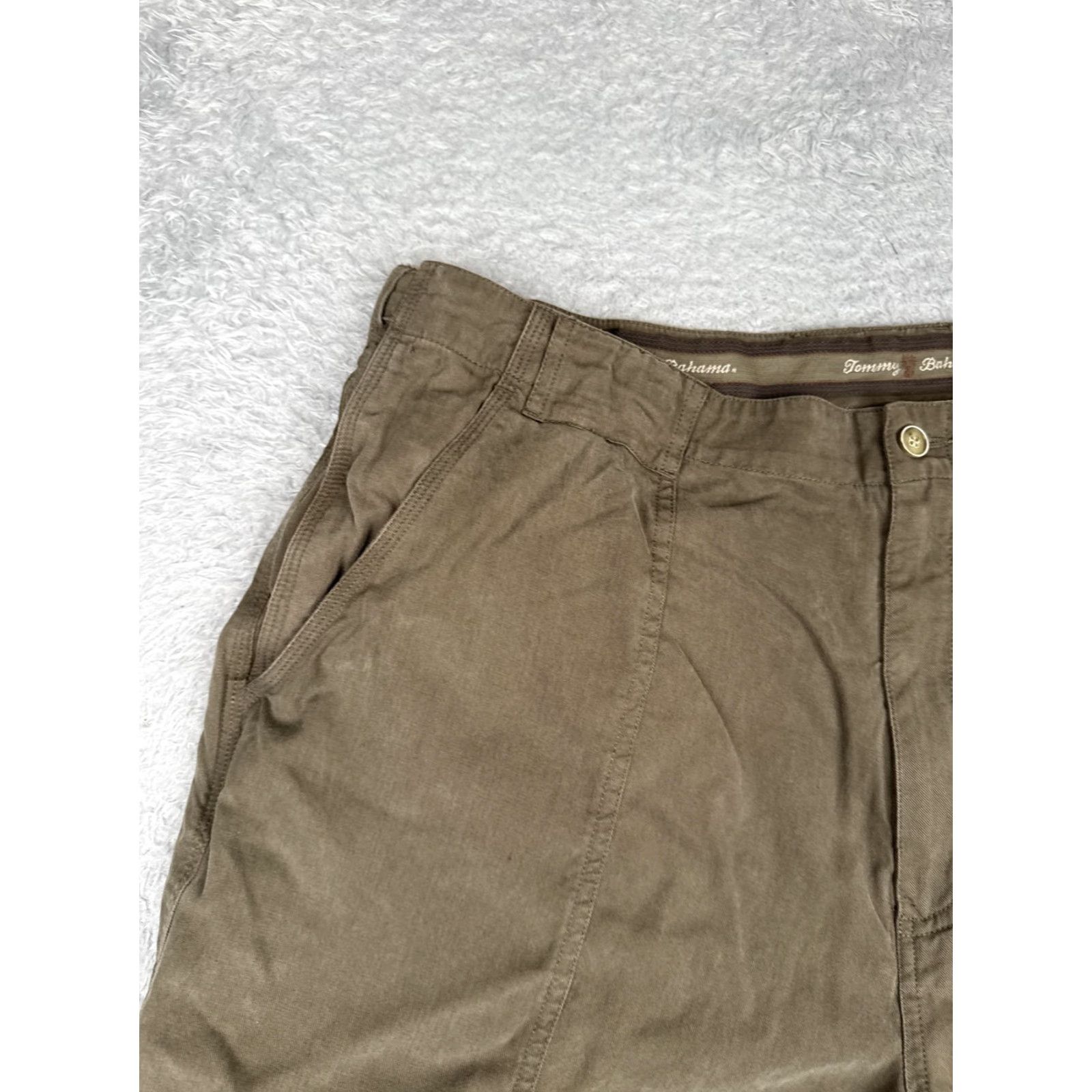 Tommy Bahama Tommy Bahama Shorts Mens 38 Flat Front Brown Khaki Chino Zip Fly Pockets Casual Size US 38 / EU 54 - 4 Thumbnail
