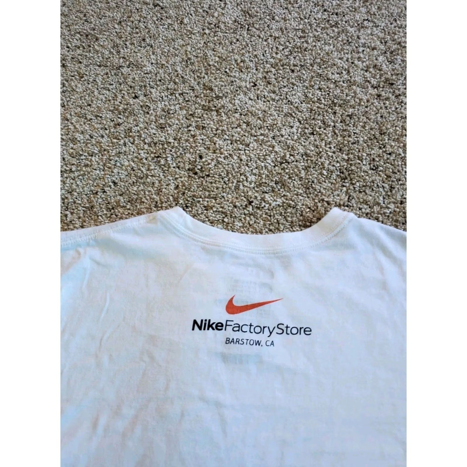 Nike VINTAGE Nike Shirt Mens M White Short Sleeve Barstow CA Y2K Size US M / EU 48-50 / 2 - 5 Thumbnail