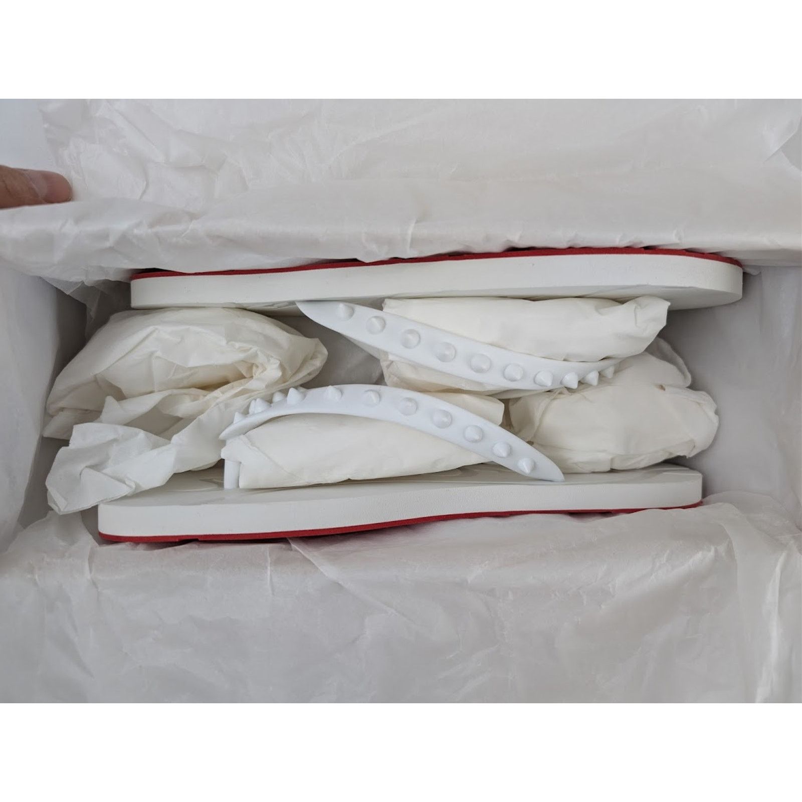 Christian Louboutin o1rshd1 Loubi Flip Flat Slippers in White Size US 11 / EU 44 - 21 Thumbnail