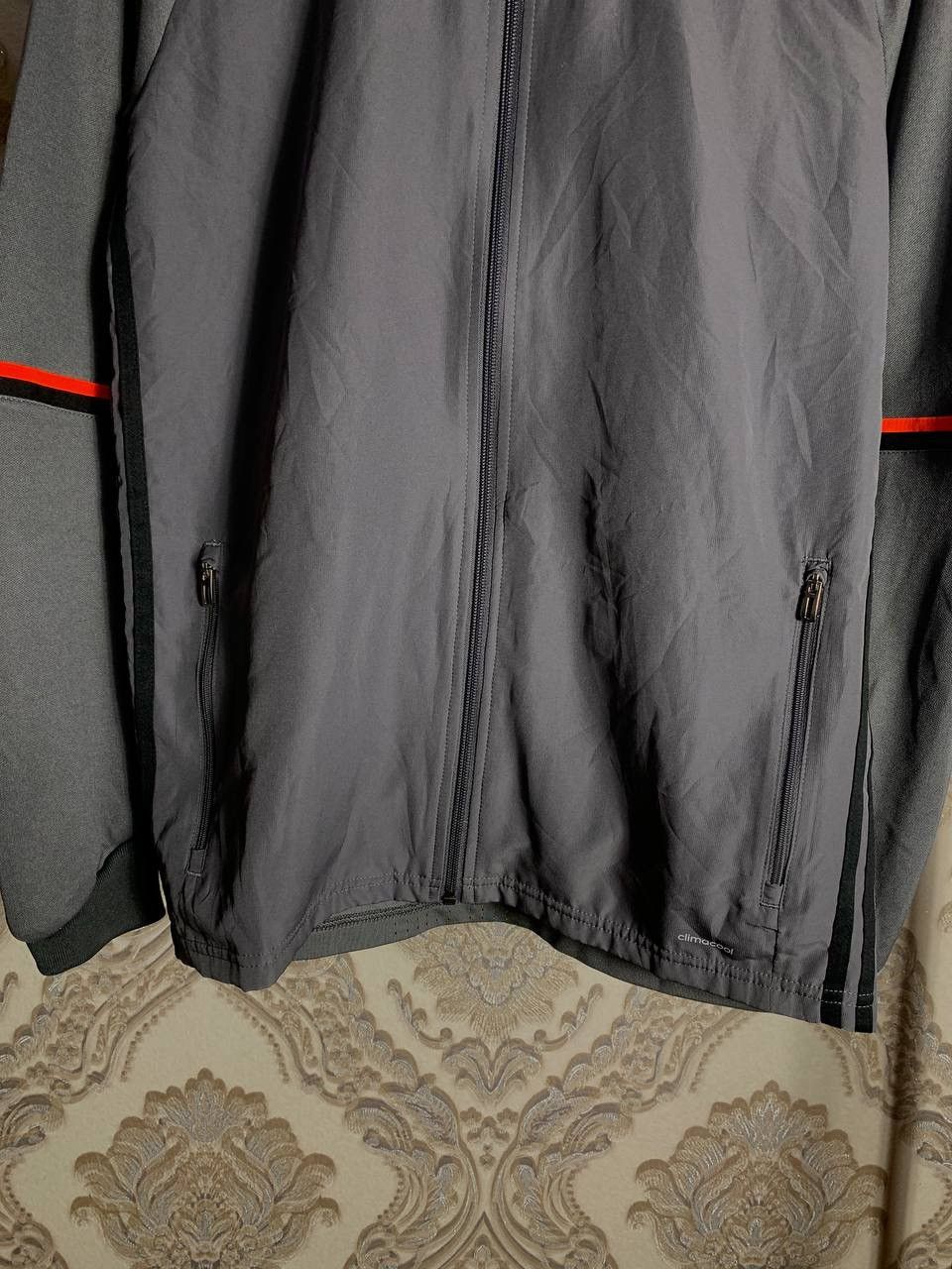 Adidas VINTAGE ADIDAS FC BAYERN MUNCHEN GERMANY SOCCER JACKET Y2K Size US XL / EU 56 / 4 - 4 Thumbnail
