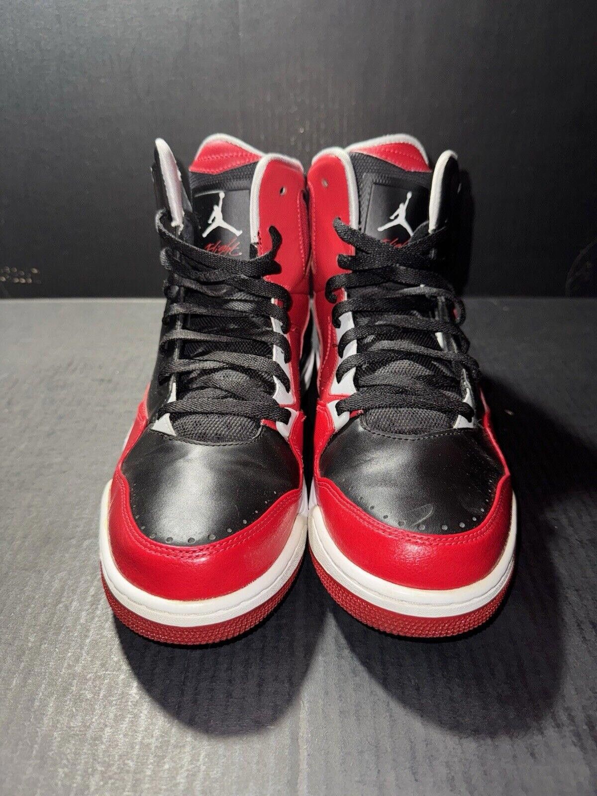 Jordan Brand Nike Air Jordan SC-3 'Bred - 629877-001 - Size 10 Size US 10 / EU 43 - 3 Thumbnail