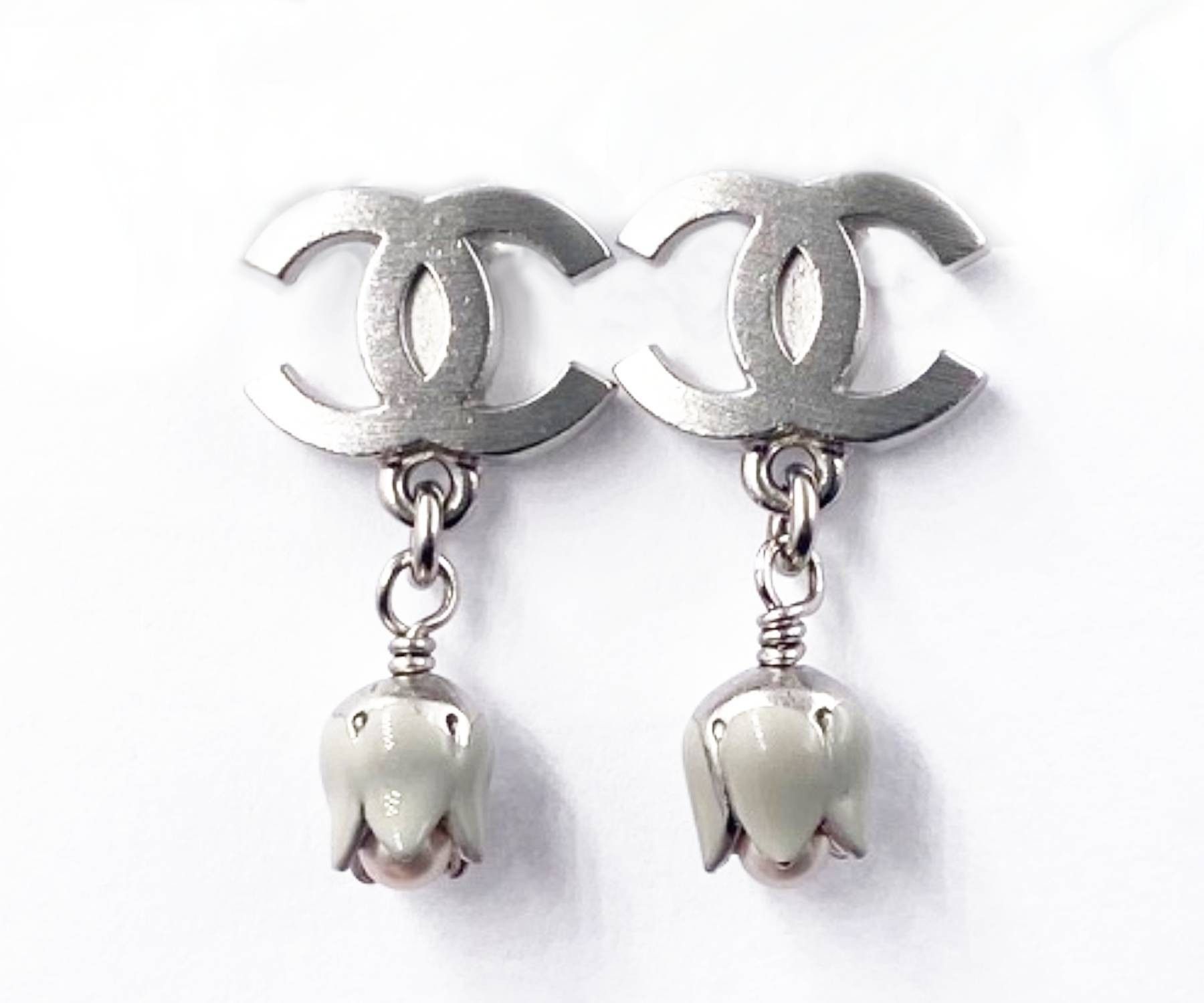 image of Chanel Silver Cc Tulip Dangle Piercing Earrings, Women's