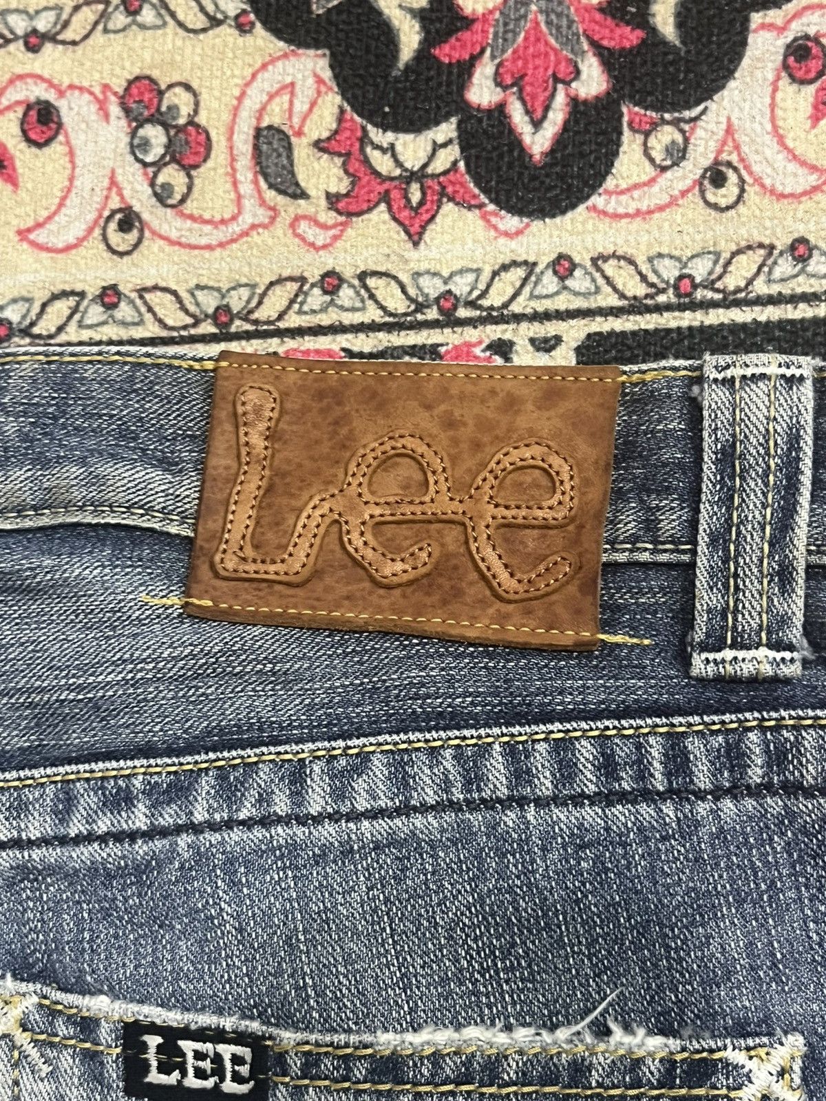 Lee Vintage Lee Riders Japan Made Blue Wash Distress Flare Jeans Size US 31 - 8 Thumbnail