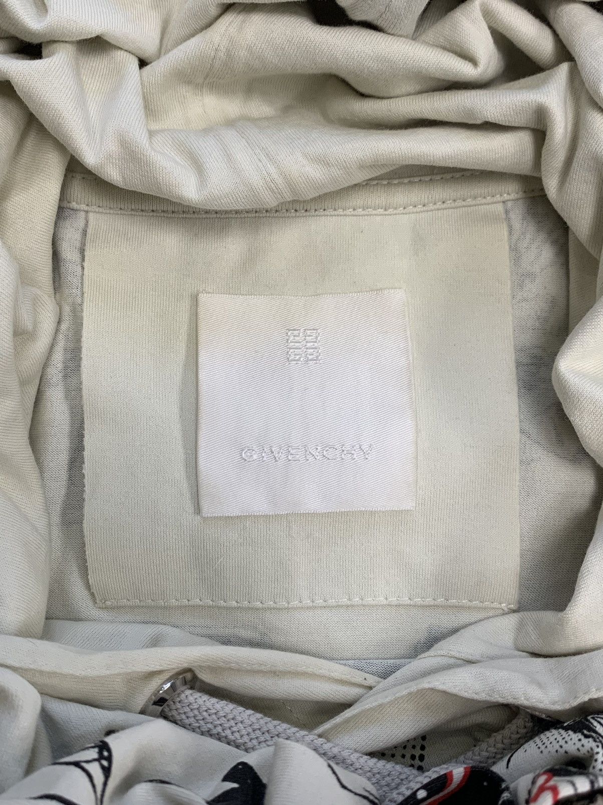 Givenchy GIVENCHY GOTHIC LOGO HOODIE Size US L / EU 52-54 / 3 - 9 Thumbnail