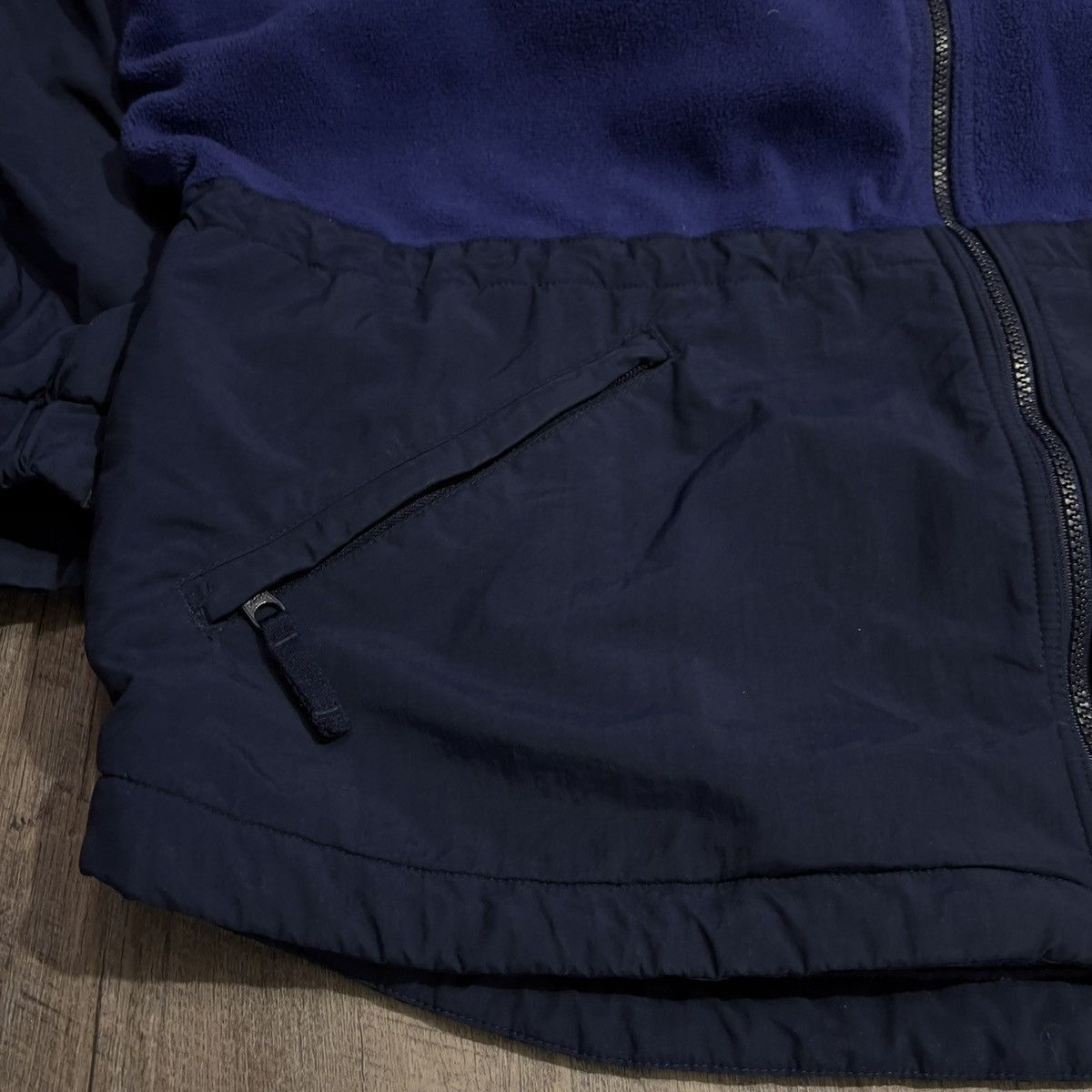 Columbia Vintage Columbia Sportswear Fleece Jacket Size US L / EU 52-54 / 3 - 3 Thumbnail