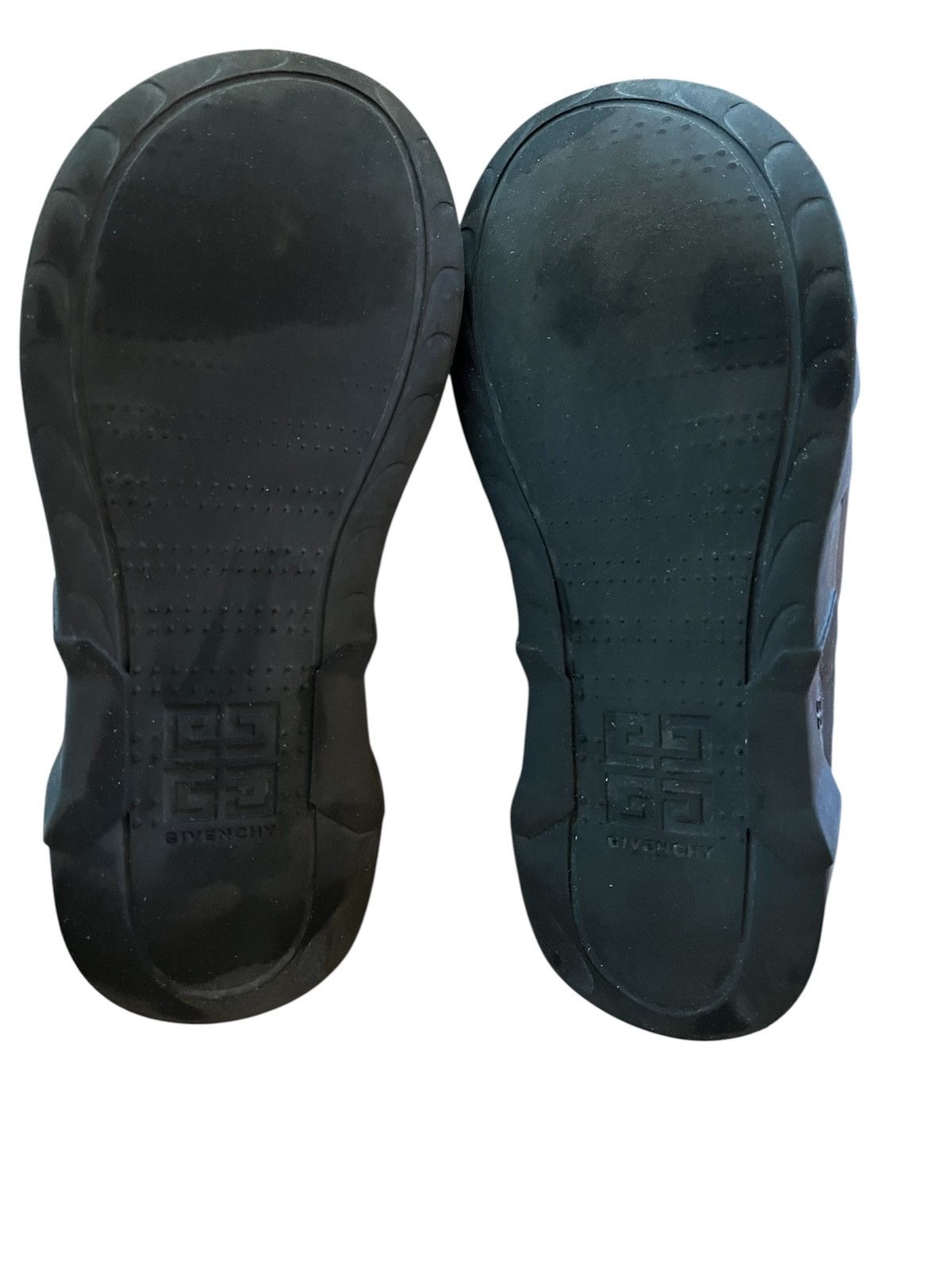 Givenchy Givenchy Marshmallow Logo-Print Rubber Slides Neutrals Size US 10 / EU 43 - 6 Thumbnail