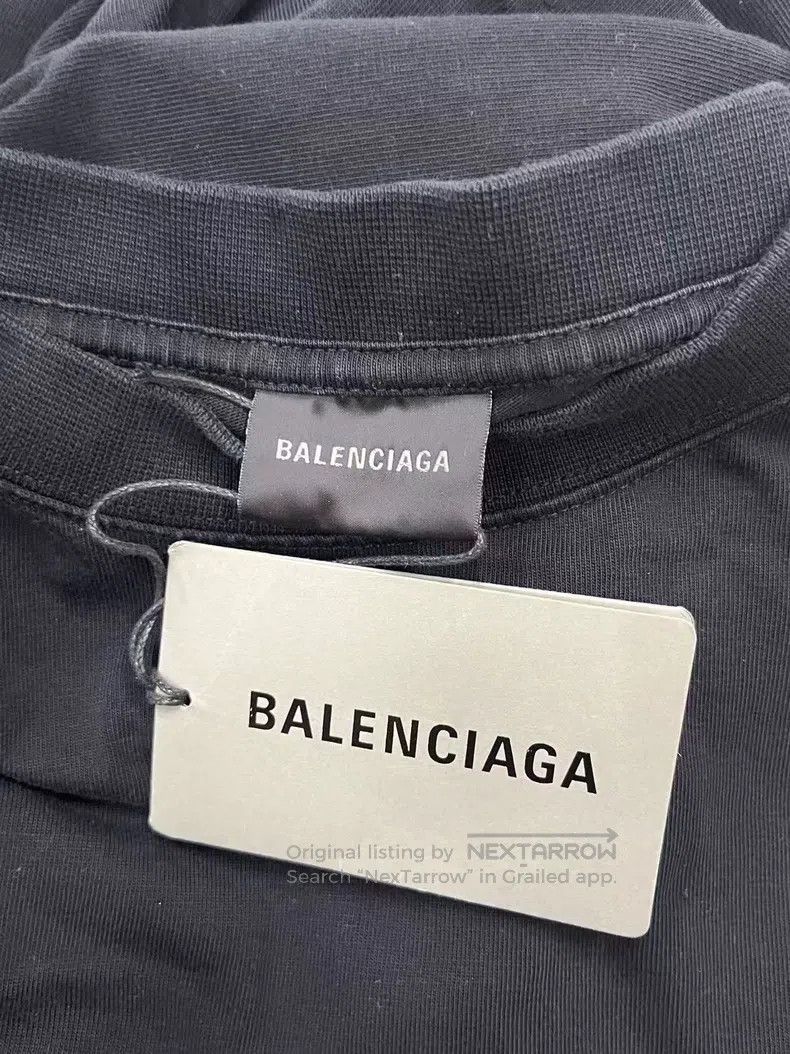 Balenciaga Balenciaga Solid color emblem print covered round neck sho Size US L / EU 52-54 / 3 - 5 Thumbnail