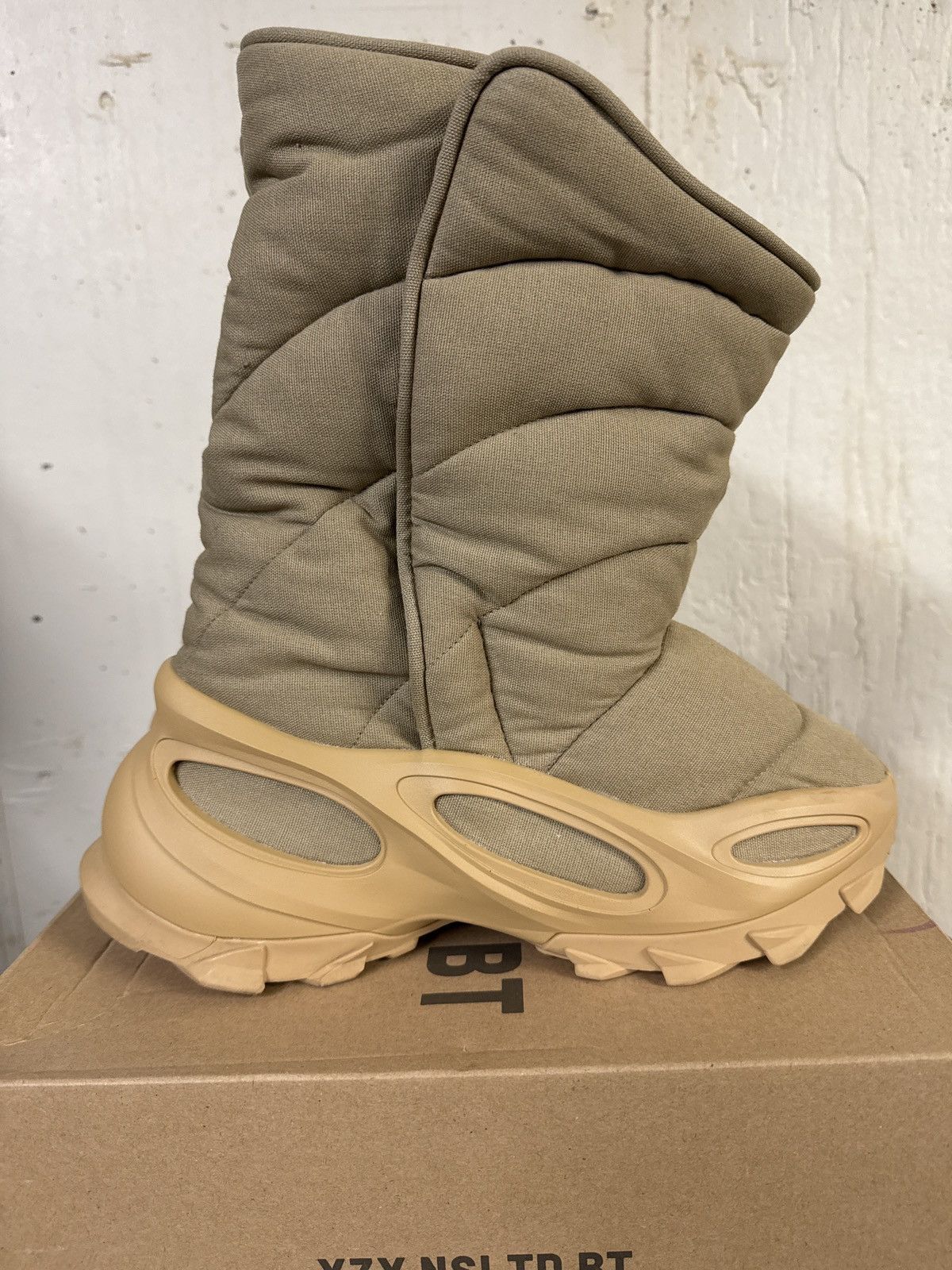 Adidas × Yeezy YZY NSLTD BT Size US 10 / EU 43 - 4 Thumbnail