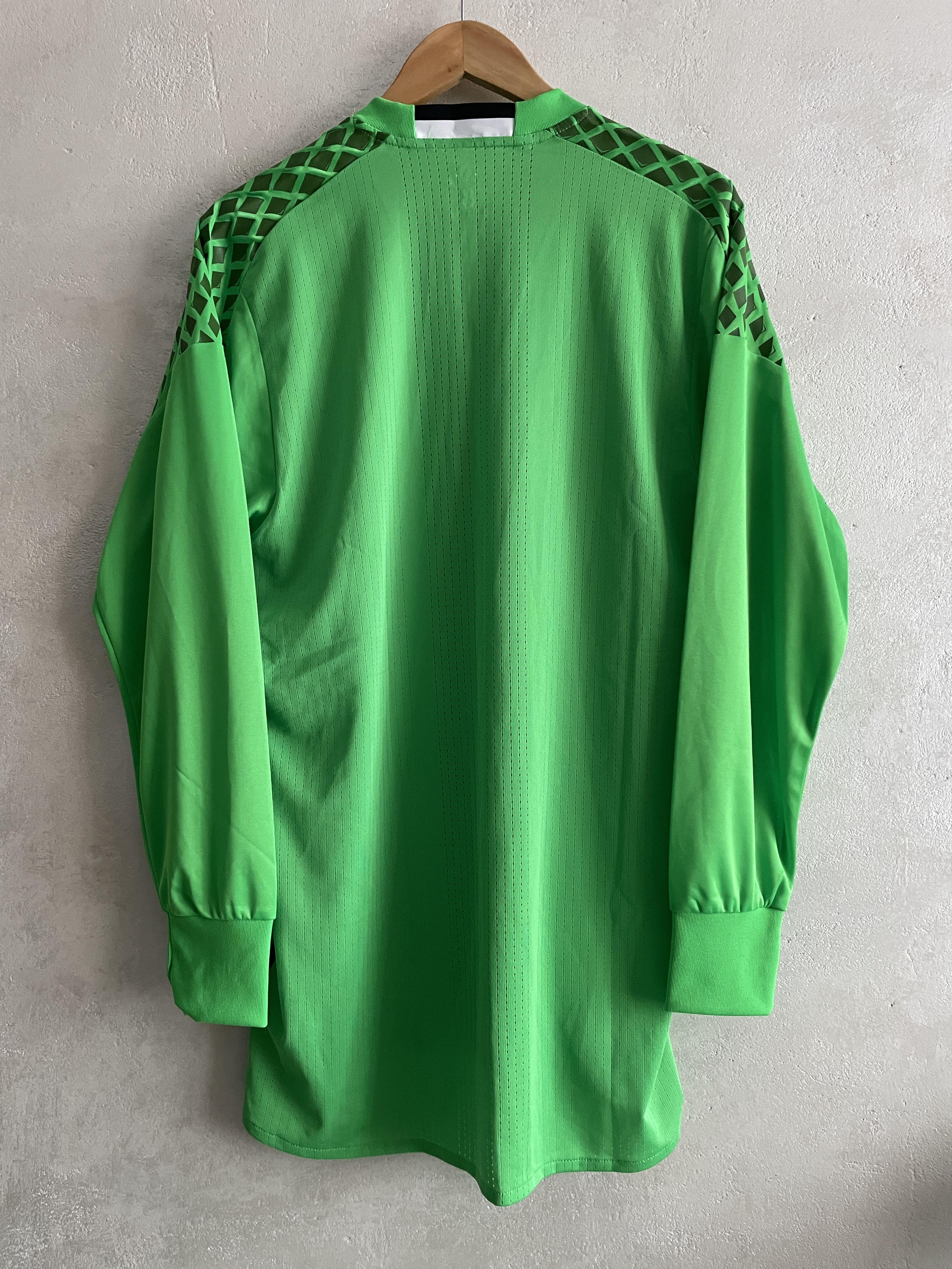 Adidas Dynamo Kyiv Goalkeeper Shirt 2016 Soccer Jersey Size US XL / EU 56 / 4 - 2 Thumbnail