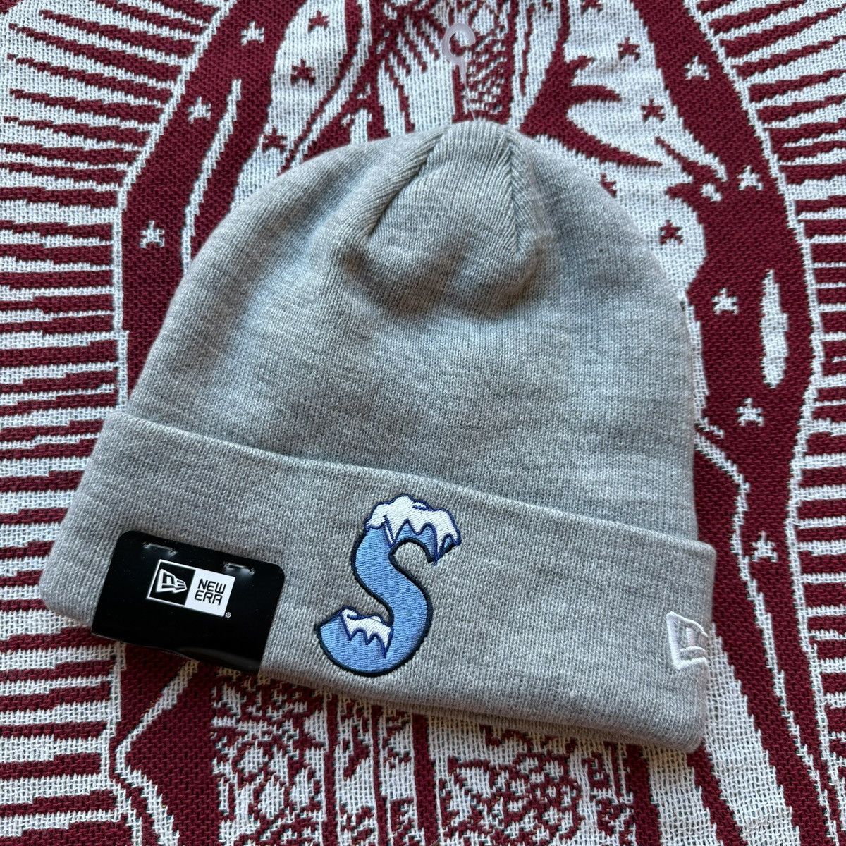 New Era × Supreme FW20 Supreme x New Era S logo Beanie Heather Grey Box Logo Size ONE SIZE - 1 Thumbnail