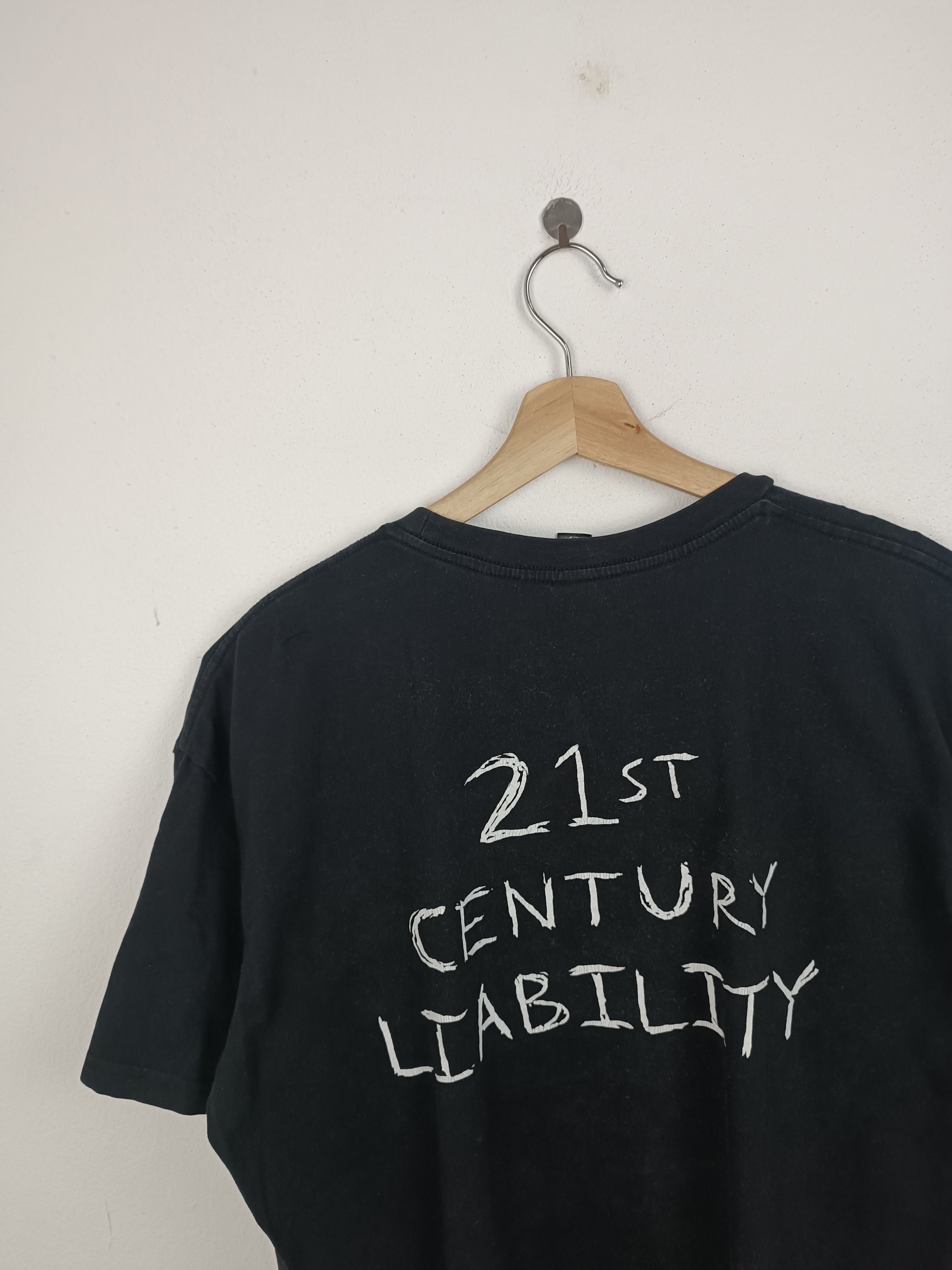 Band Tees VINTAGE YUNGBLUD 21ST CENTURY LIABILITY PUNK ROCK 182 41 TEE Size US XL / EU 56 / 4 - 12 Thumbnail