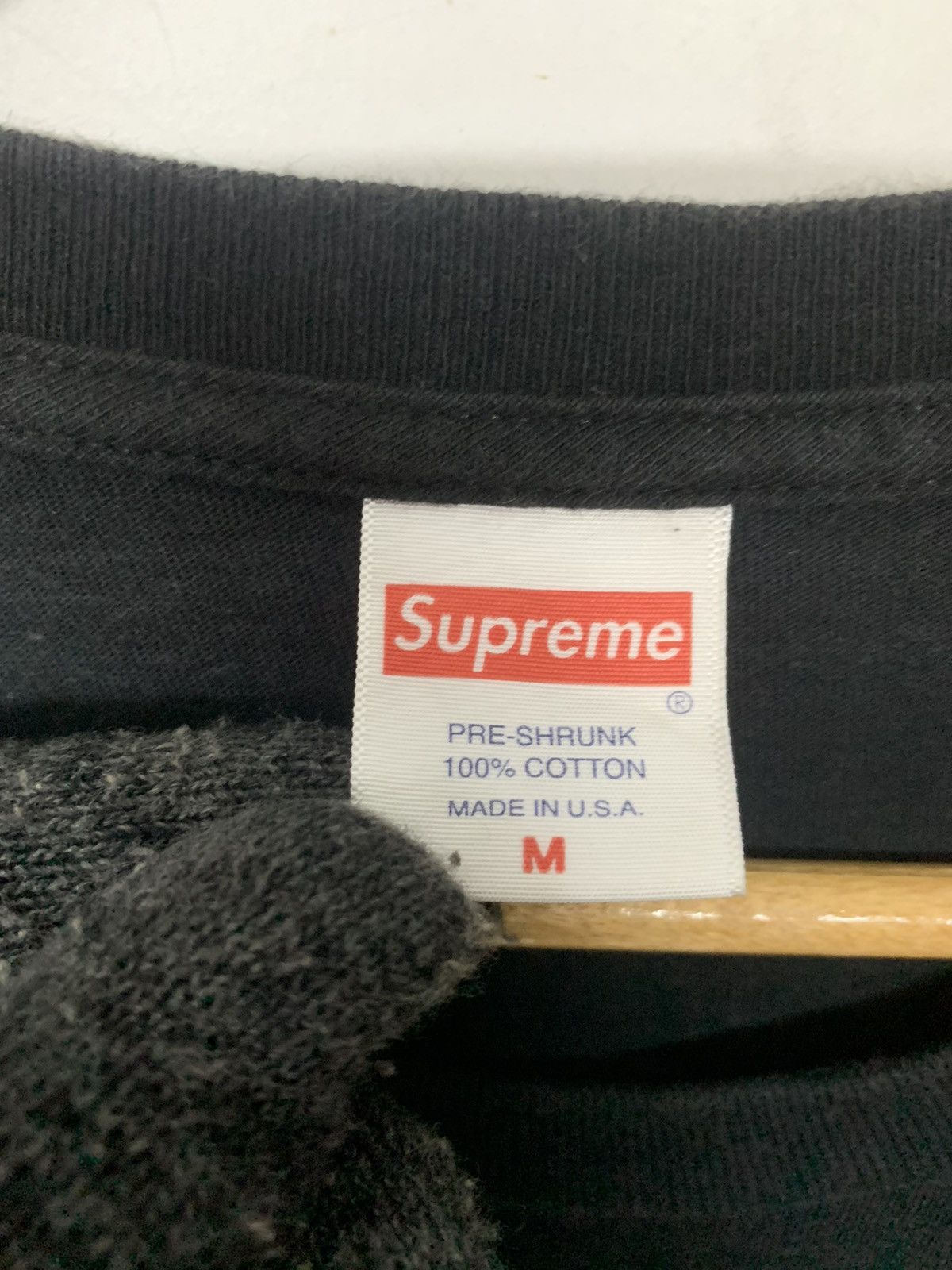 Supreme Vintage Supreme Grafiti Script Arch Logo T shirt Made In Usa Size US M / EU 48-50 / 2 - 7 Thumbnail