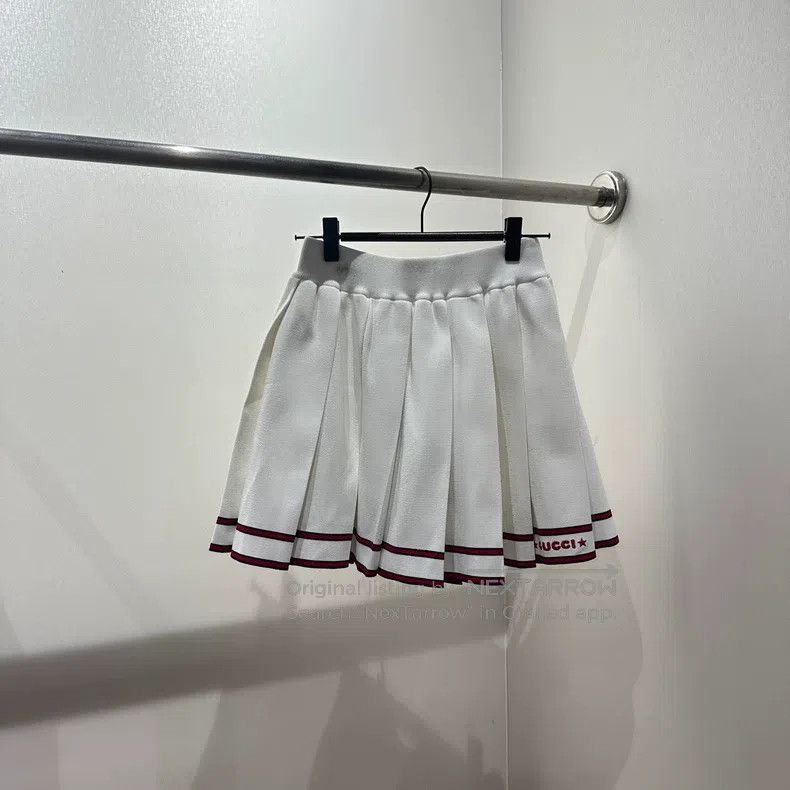 Gucci Gucci Size XS Letter embroidery mid-waist pleated skirt Size 42" / US 20 - 1 Thumbnail