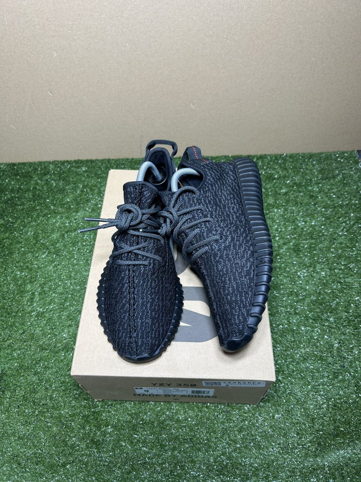 Yeezy Yeezy 350 Pirate Black Size US 9 / EU 42 - 1 Thumbnail