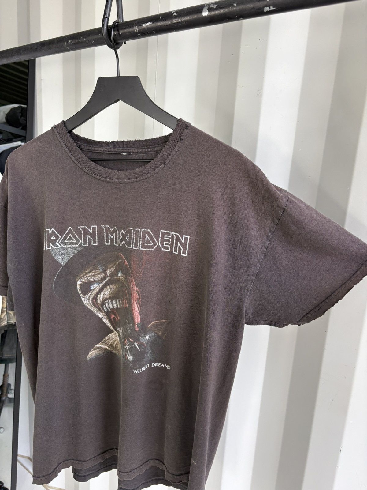 Band Tees Thrashed Iron Maiden Faded Distressed Shirt GRUNGE Band Size US XL / EU 56 / 4 - 2 Thumbnail