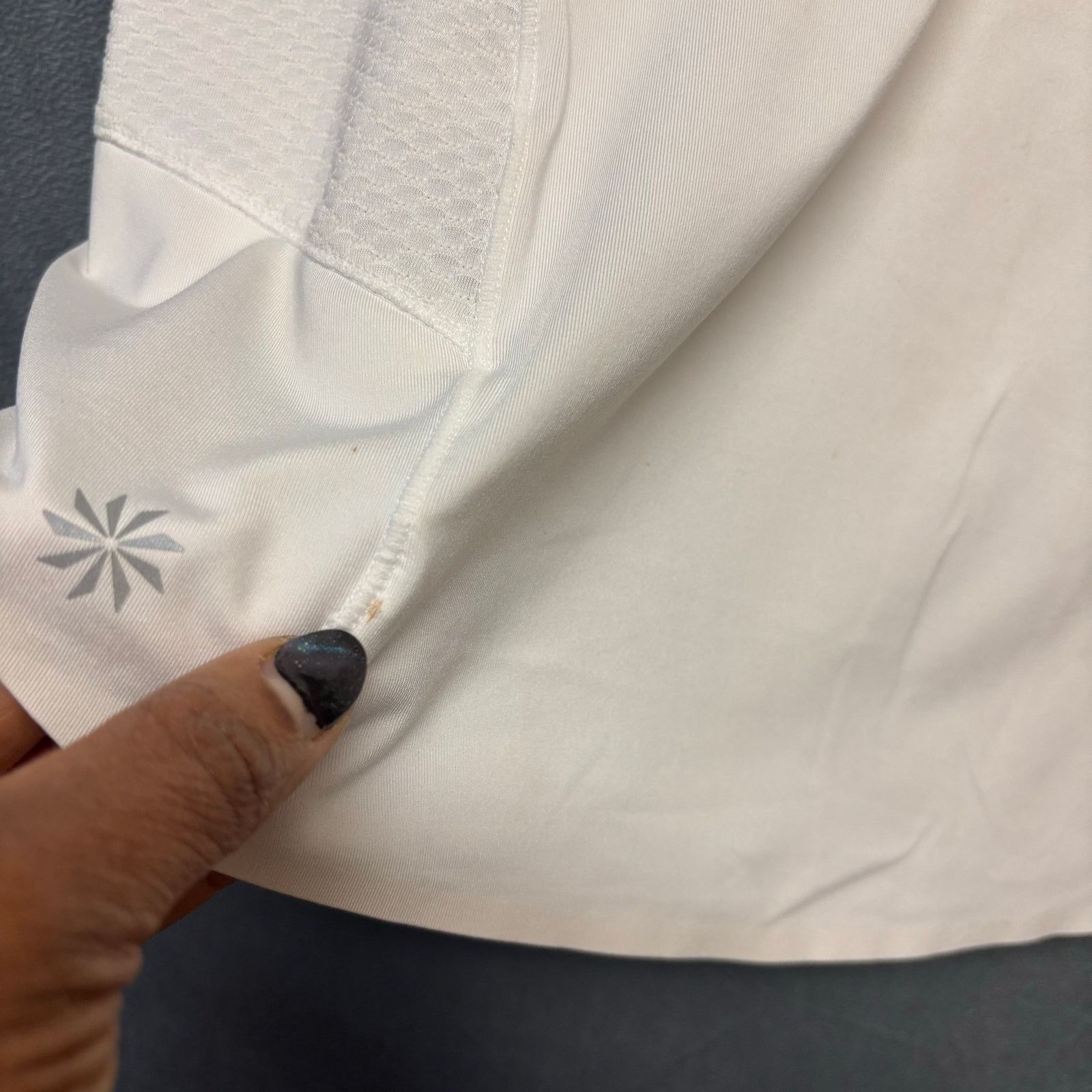 Athleta Athleta White Performance Mesh Running Top Short Sleeve Med Size M / US 6-8 / IT 42-44 - 6 Thumbnail