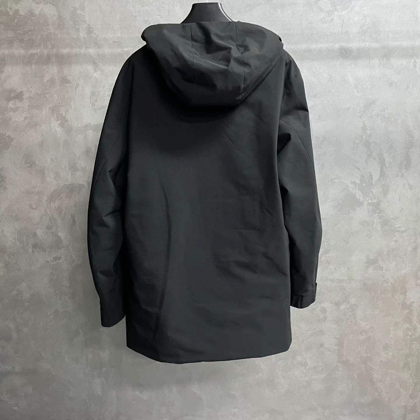 Moncler Moncler Black Logo Embossed Zip Hood Oversized Down Jacket Size US XXL / EU 58 / 5 - 2 Thumbnail