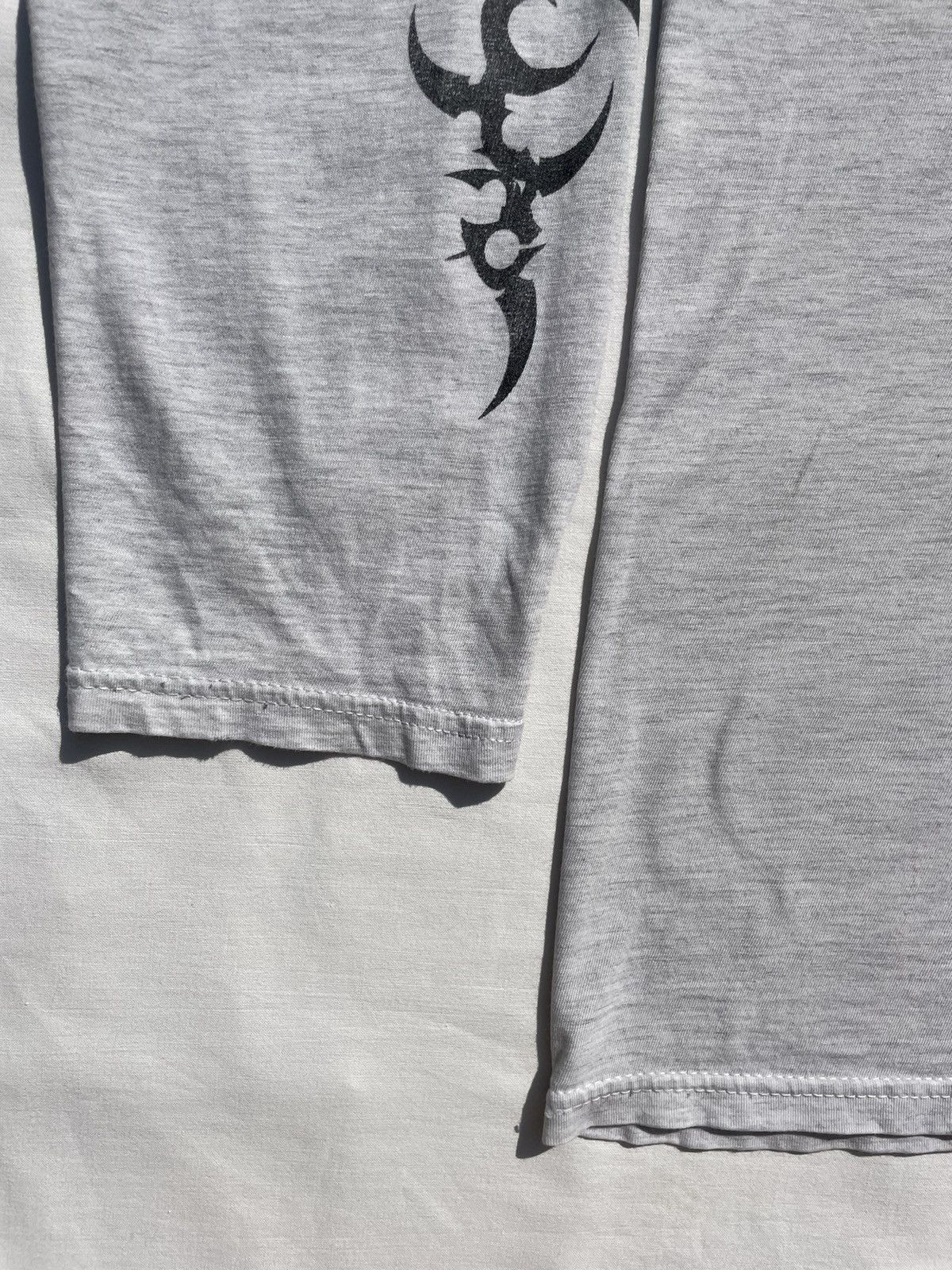 Band Tees × Gildan Gildan Y2K Long Sleeve T-shirt Size US L / EU 52-54 / 3 - 3 Thumbnail