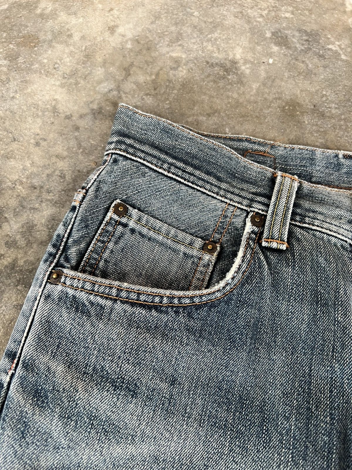 Edwin EDWIN EXCLUSIVE VINTAGE EXTRA BAGGY FADED DISTRESS JEAN Size US 31 - 11 Thumbnail