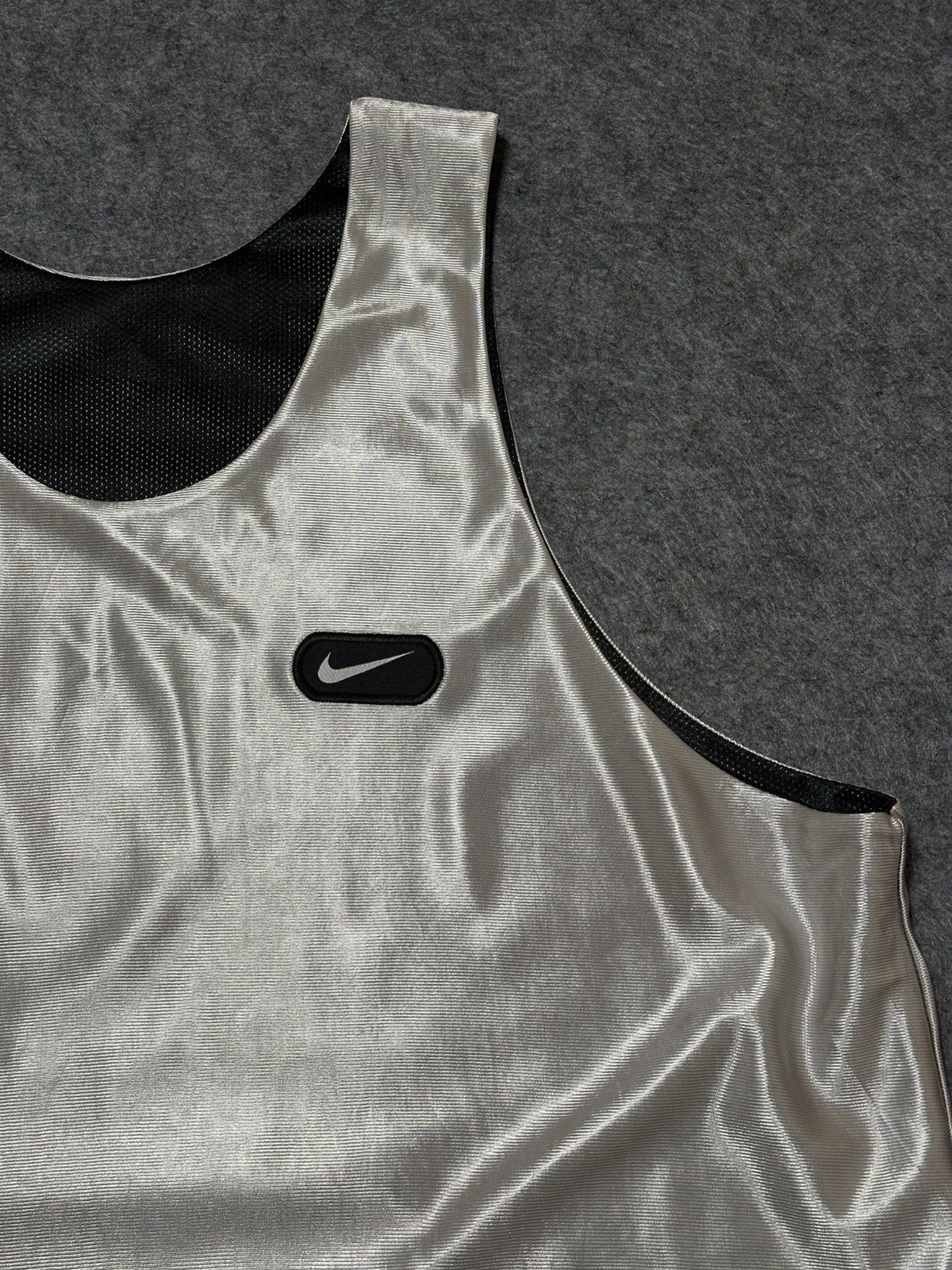 Nike Nike reversible silver and black tank top. Size US XL / EU 56 / 4 - 5 Thumbnail