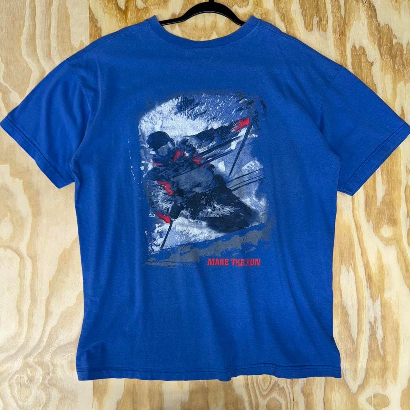 Marlboro XL - Vintage y2k marlboro merchandise skiing t-shirt Size US XL / EU 56 / 4 - 1 Thumbnail