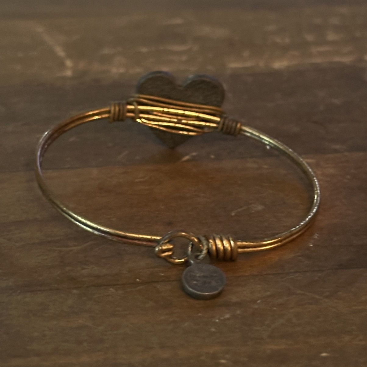 Other Luca + Danni Breast Cancer angel wing heart bangle bracelet Size ONE SIZE - 6 Thumbnail