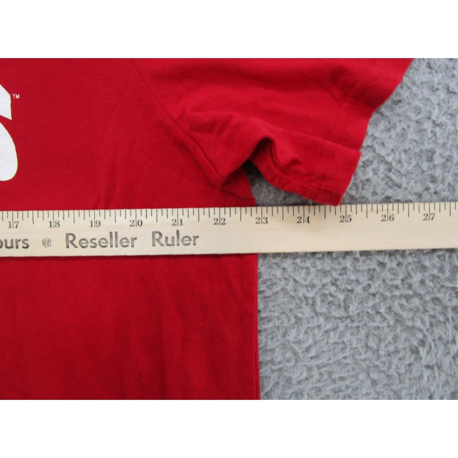 Under Armour Under Armour T-Shirt Wisconsin Badgers Basketball Double-Sided Size L Men Red NCAA Shirt Mens Size US L / EU 52-54 / 3 - 6 Thumbnail