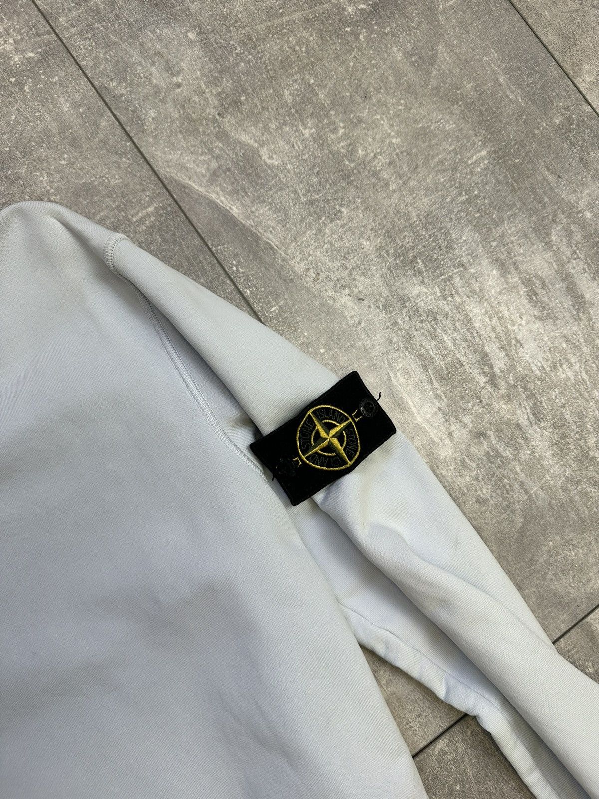 Stone Island Men’s vintage sweatshirt luxury Stone island Size US S / EU 44-46 / 1 - 7 Thumbnail