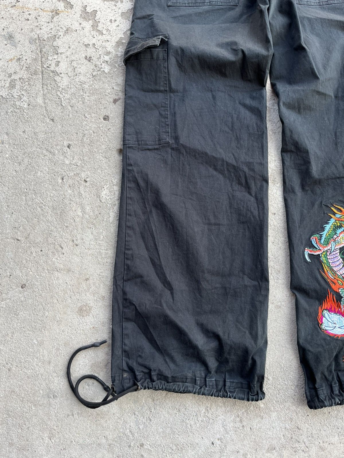 Ed Hardy Ed Hardy x Urban Outfitters Big Logo Cargo Parachute Pants Size US 30 / EU 46 - 6 Thumbnail