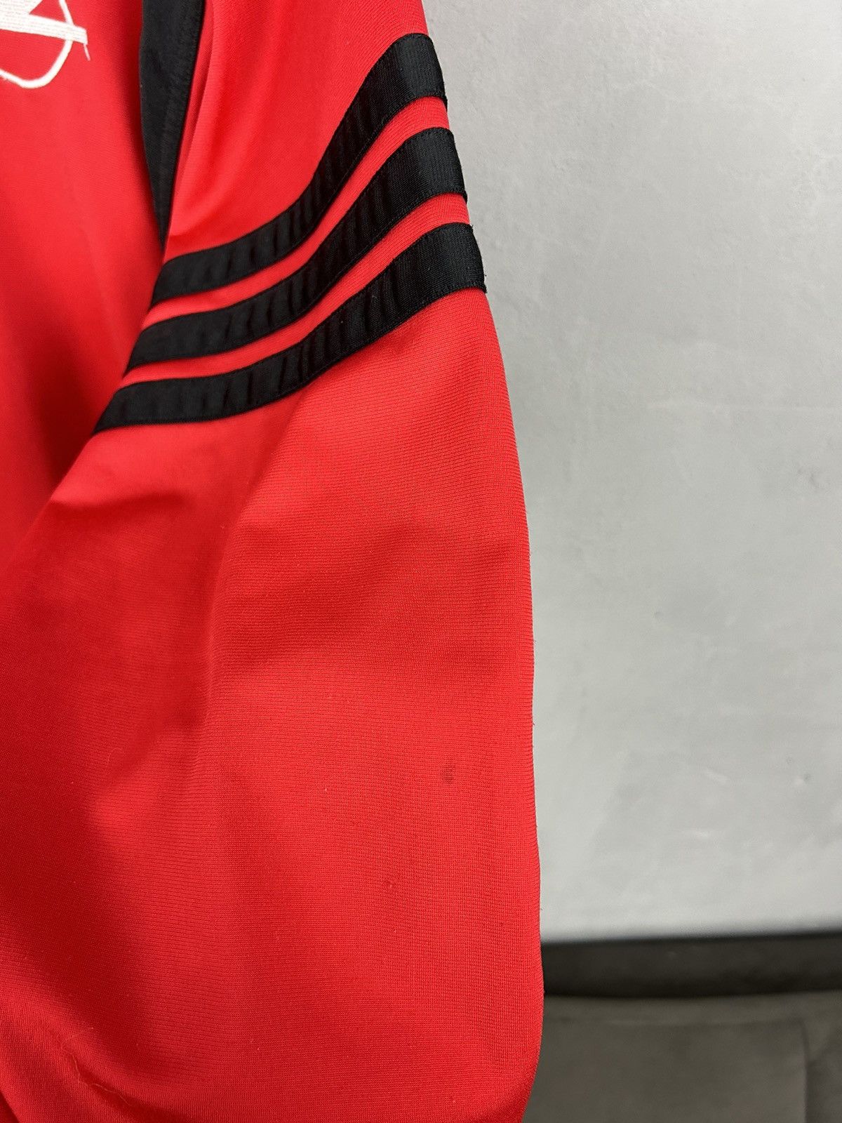 Adidas AC MILAN Adidas 2000 - 2002 vintage JACKET Size US L / EU 52-54 / 3 - 9 Thumbnail
