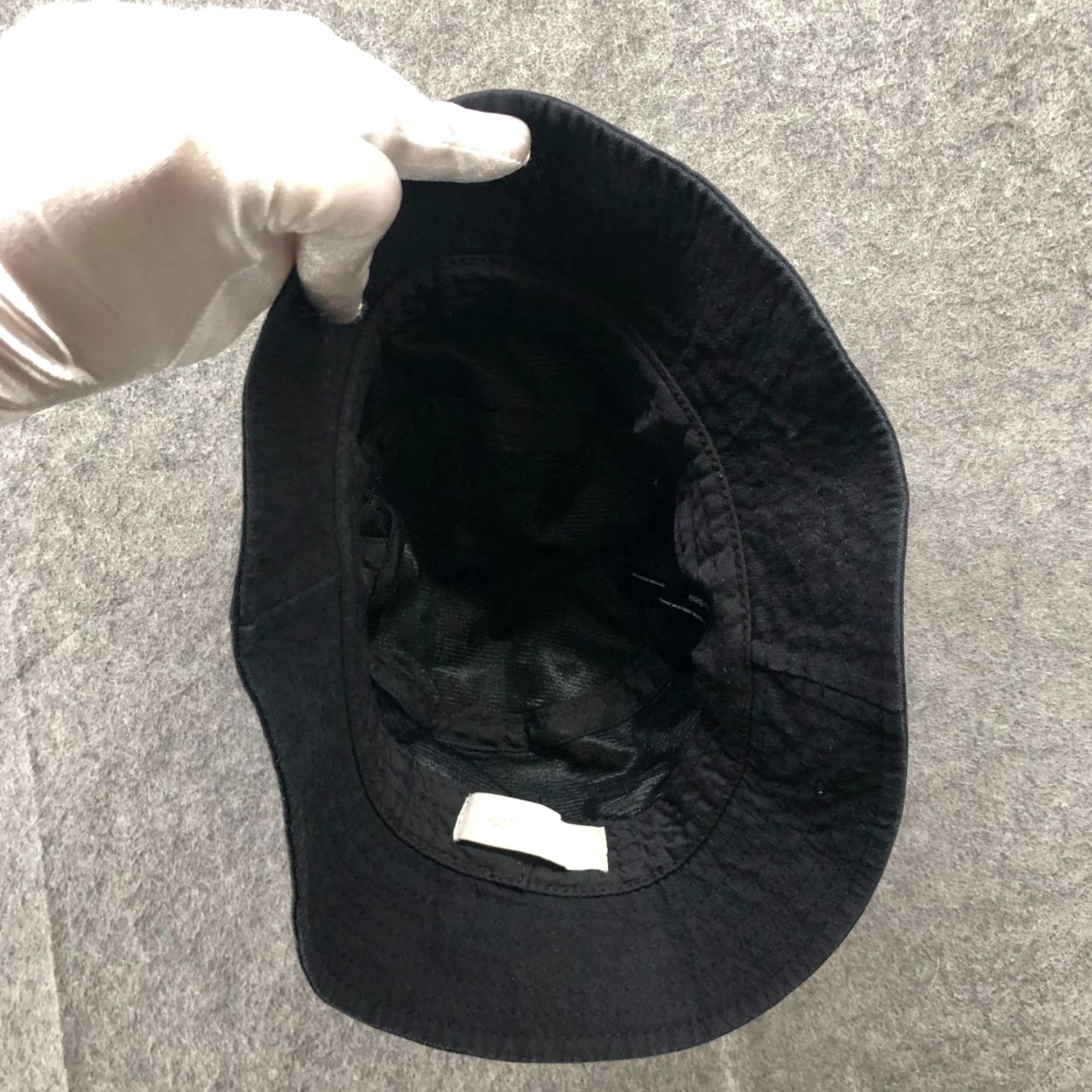 Urban Outfitters Urban Outfitters Standard Cloth Bucket Hat Mens One Size Black Cotton 21.5'' Size ONE SIZE - 6 Thumbnail