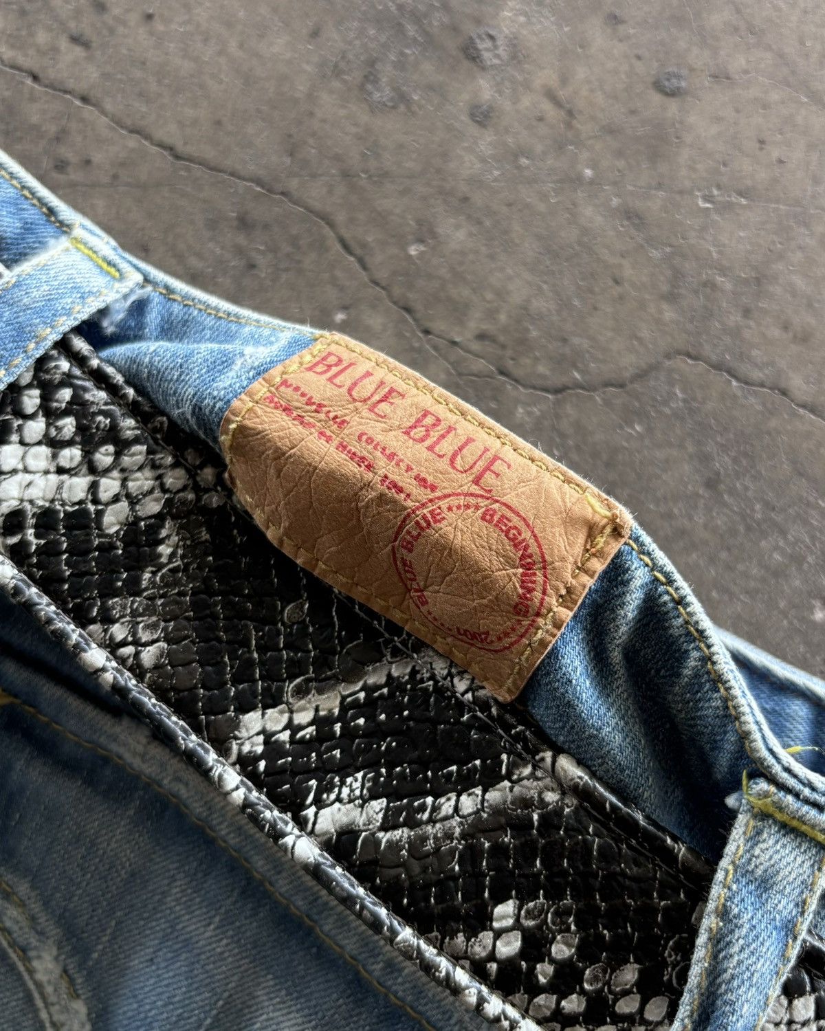 Blue Blue Japan × Japanese Brand Blue Blue Japan Flared Denim Jeans Size US 29 - 9 Thumbnail