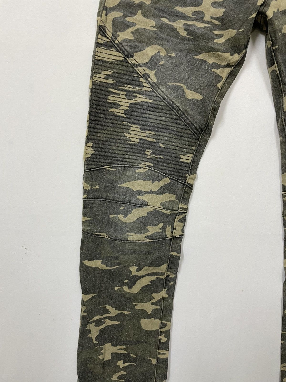 In The Attic Vintage Perfect Faded Biker Punk Camo Pants Size 30" / US 8 / IT 44 - 5 Thumbnail
