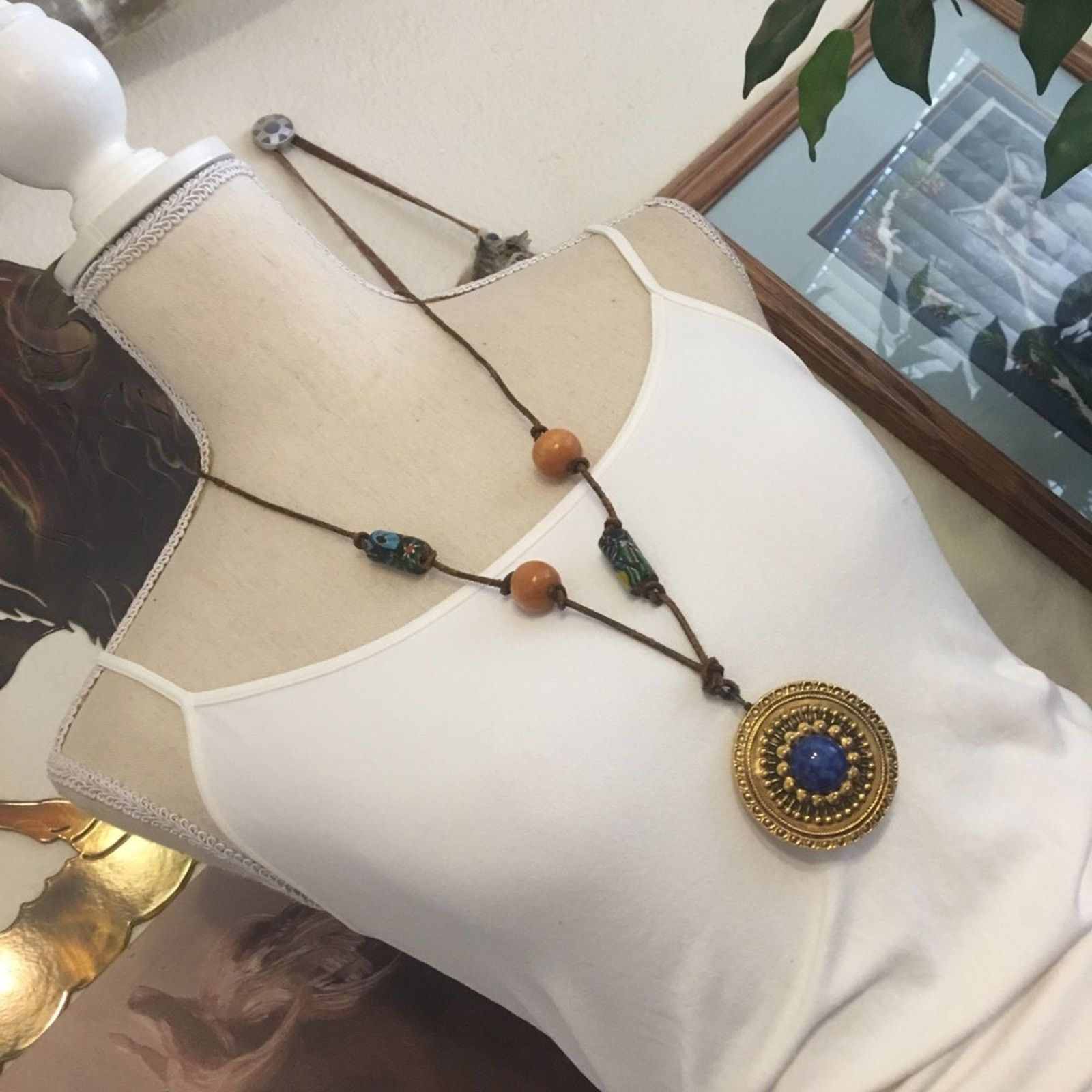 Vintage Vintage 80s long medallion leather cord necklace Size ONE SIZE - 3 Thumbnail