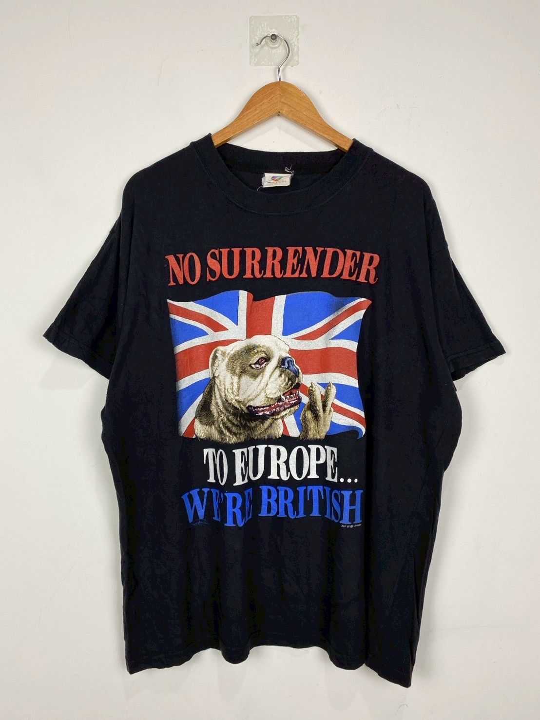 Vintage Vintage Zip It London No Surrender T-Shirts DO1256 Size US XL / EU 56 / 4 - 2 Thumbnail