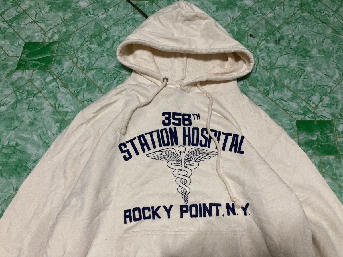 Other Vintage Station Hospital Military Hoodie Size US S / EU 44-46 / 1 - 1 Thumbnail